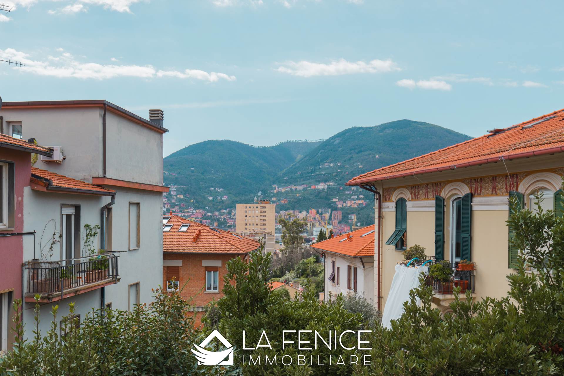 Attico a La spezia con 8 locali di 220 m2 - Foto