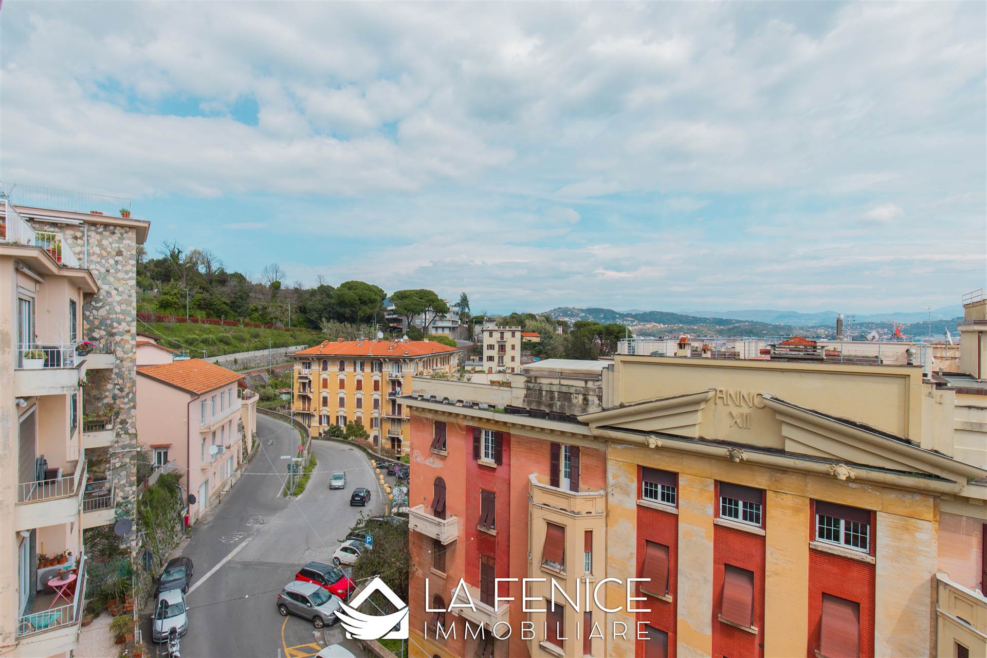 Attico a La spezia con 8 locali di 220 m2 - Foto