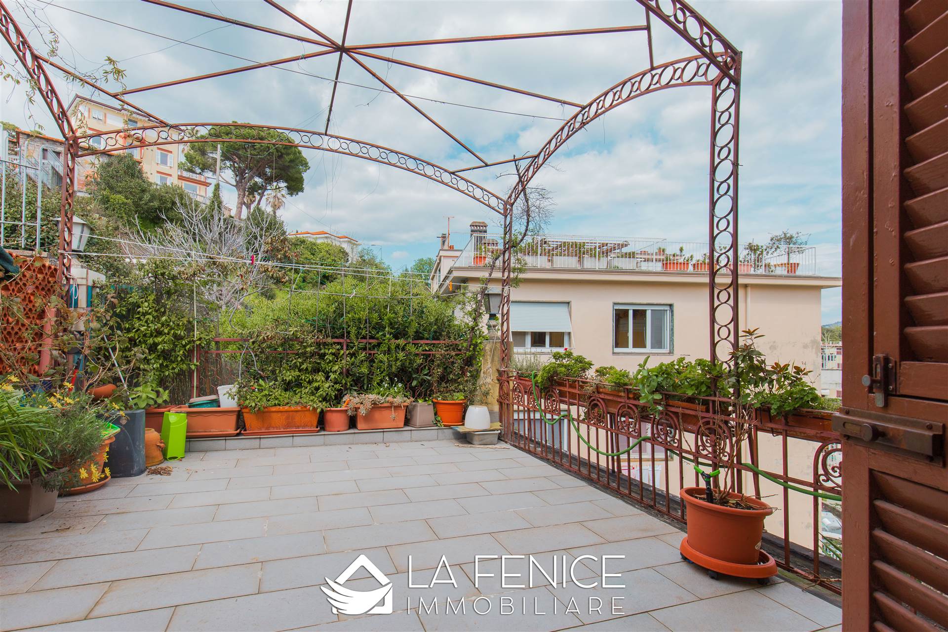 Attico a La spezia con 8 locali di 220 m2 - Foto