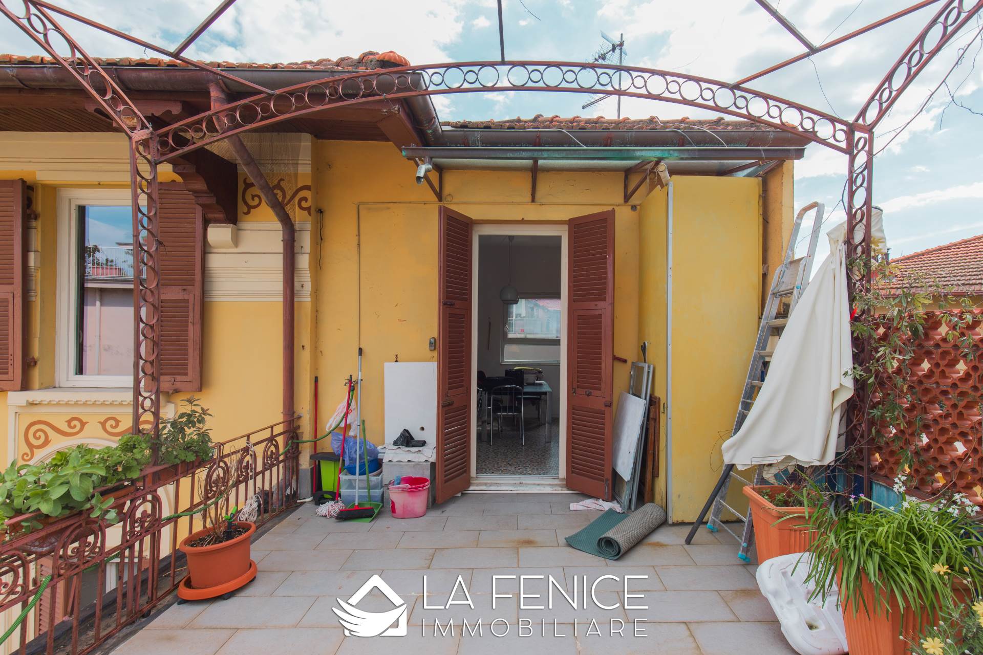 Attico a La spezia con 8 locali di 220 m2 - Foto