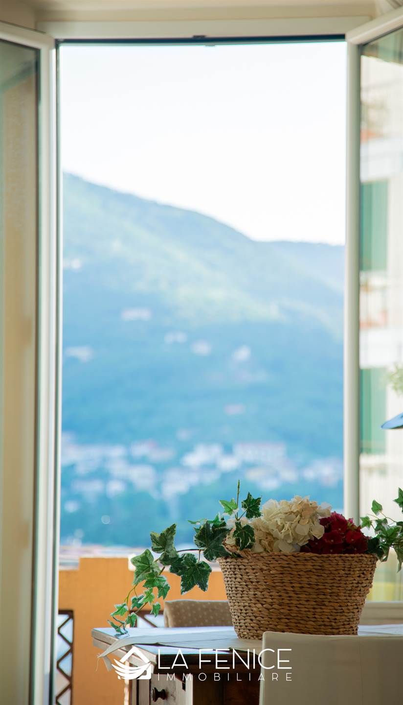 Appartamento a La spezia con 5 locali di 152 m2 - Foto