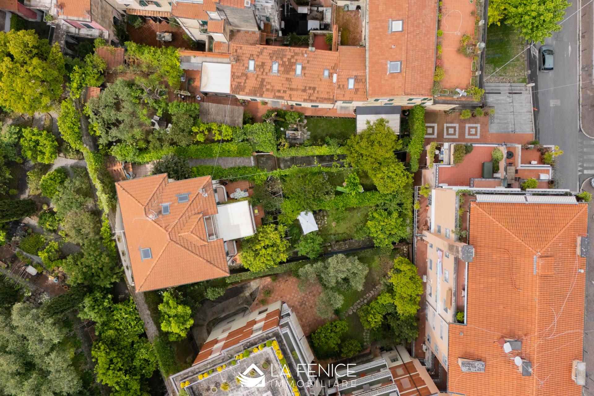 Villa bifamiliare a Lerici con 5 locali di 125 m2 - Foto