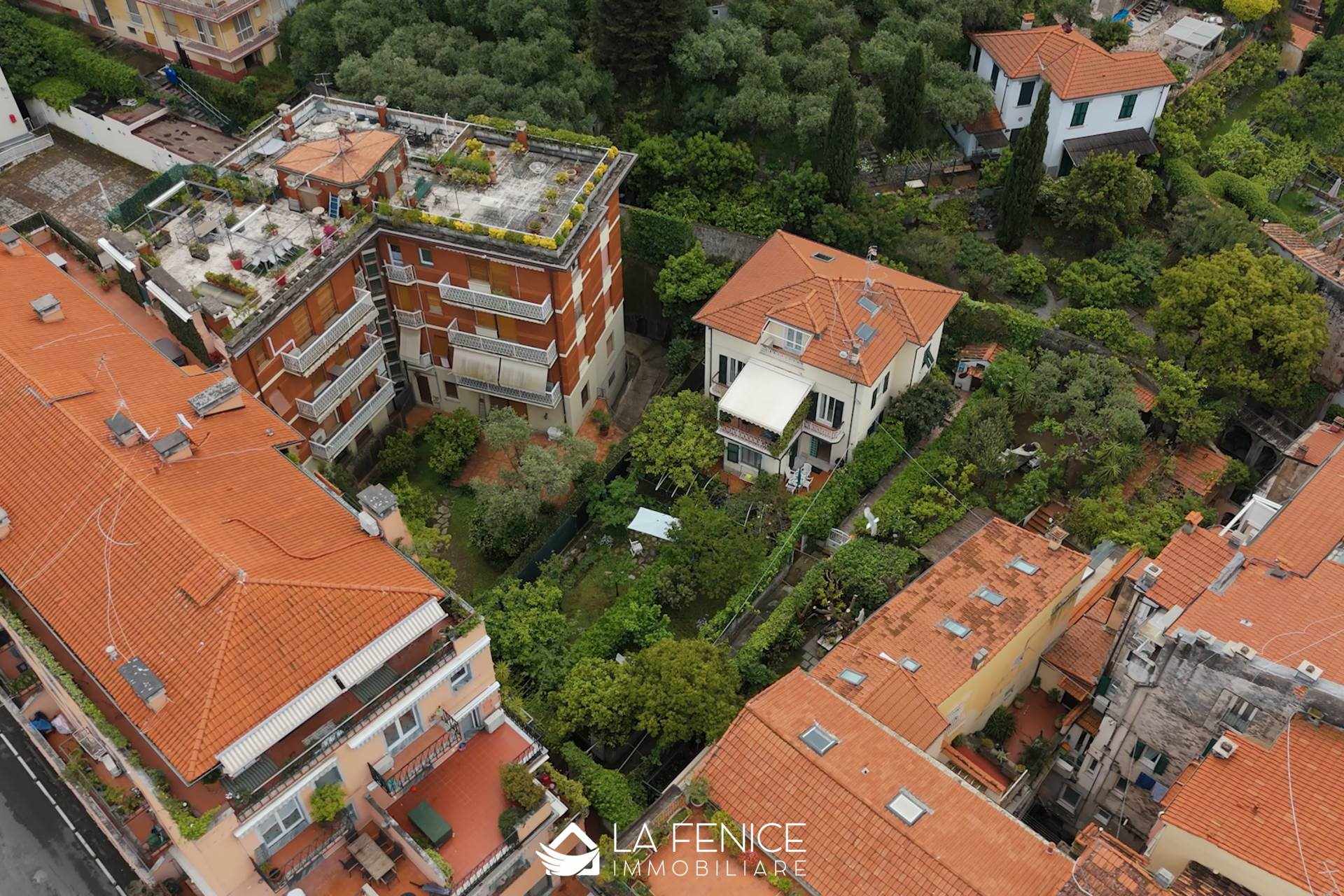 Villa bifamiliare a Lerici con 5 locali di 125 m2 - Foto