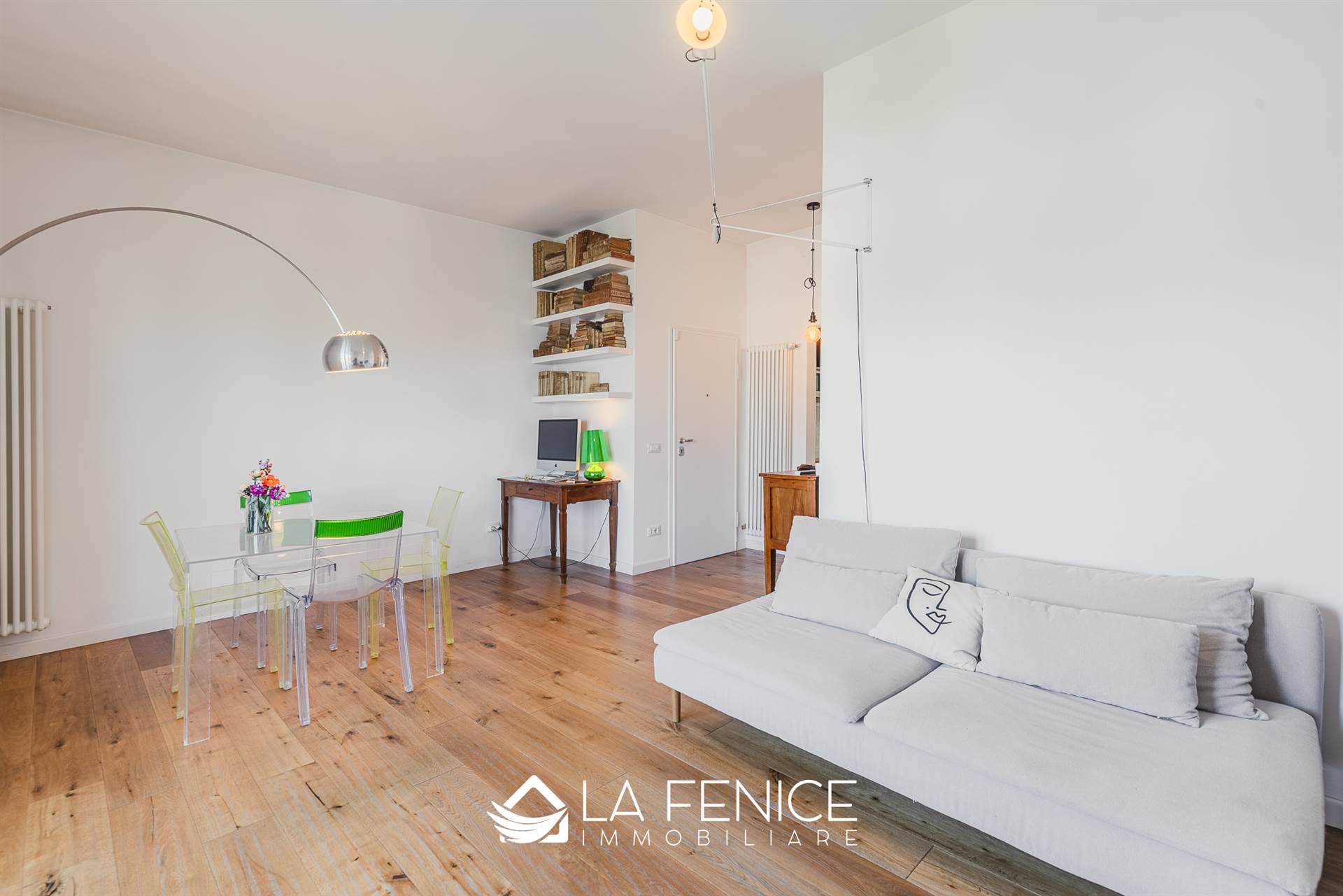 Appartamento a Camaiore con 5 locali di 120 m2 - Foto Appartamento a Camaiore con 5 locali di 120 m2 - Foto