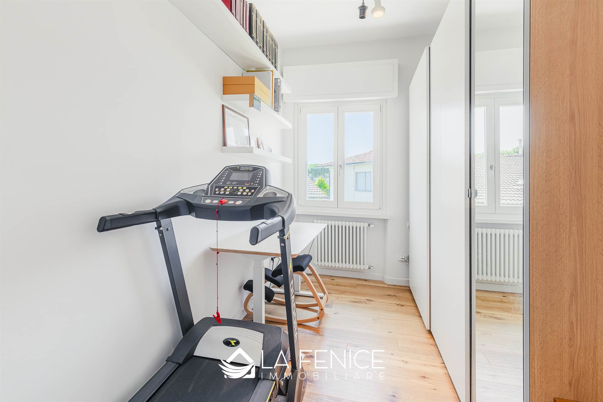 Appartamento a Camaiore con 5 locali di 120 m2 - Foto Appartamento a Camaiore con 5 locali di 120 m2 - Foto