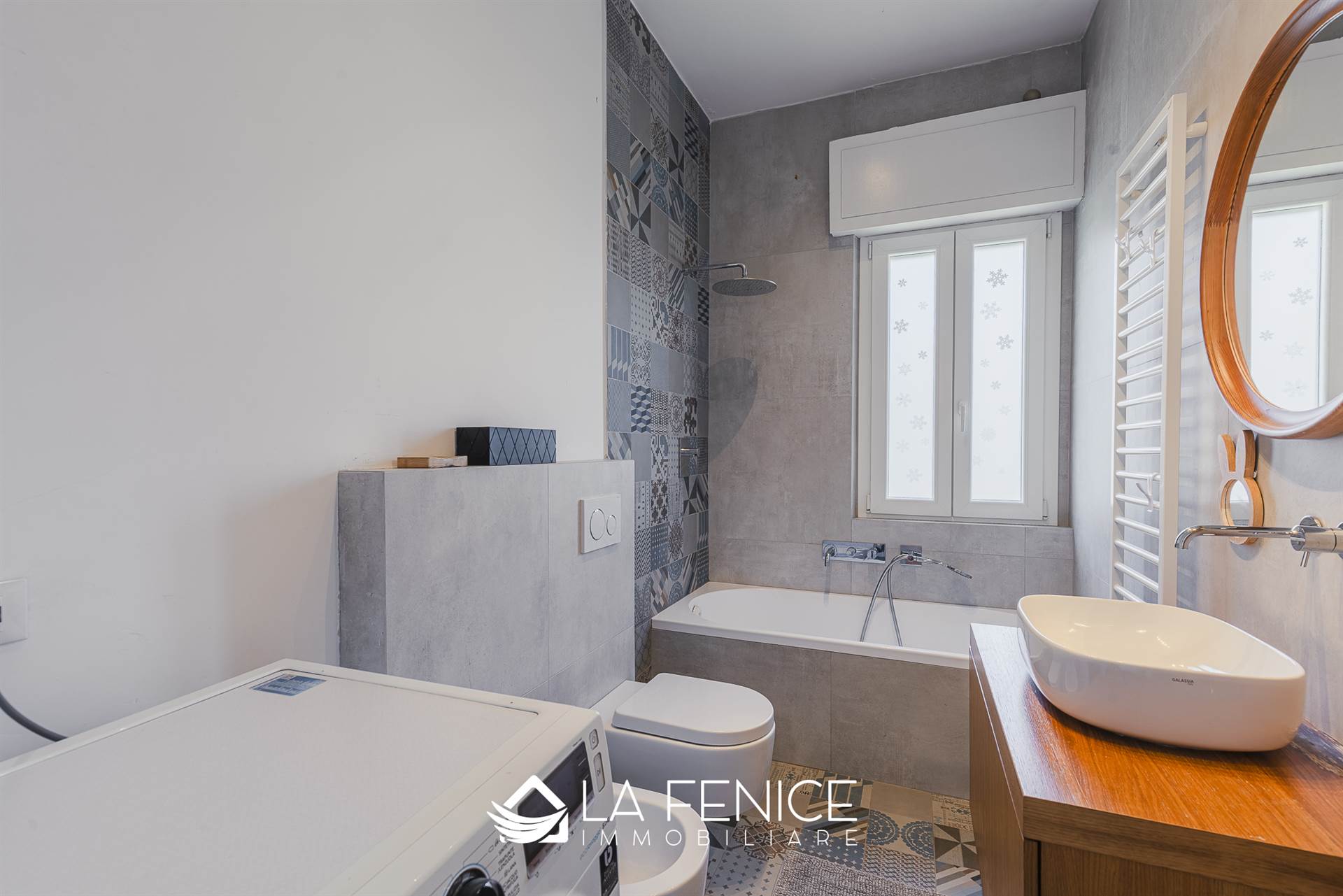 Appartamento a Camaiore con 5 locali di 120 m2 - Foto Appartamento a Camaiore con 5 locali di 120 m2 - Foto