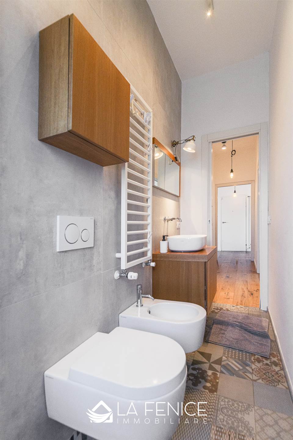 Appartamento a Camaiore con 5 locali di 120 m2 - Foto Appartamento a Camaiore con 5 locali di 120 m2 - Foto