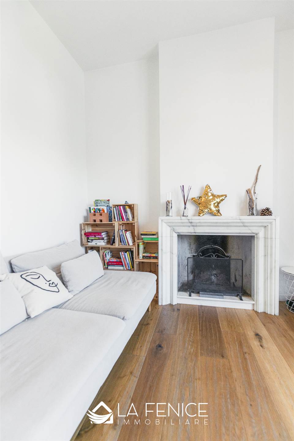 Appartamento a Camaiore con 5 locali di 120 m2 - Foto Appartamento a Camaiore con 5 locali di 120 m2 - Foto