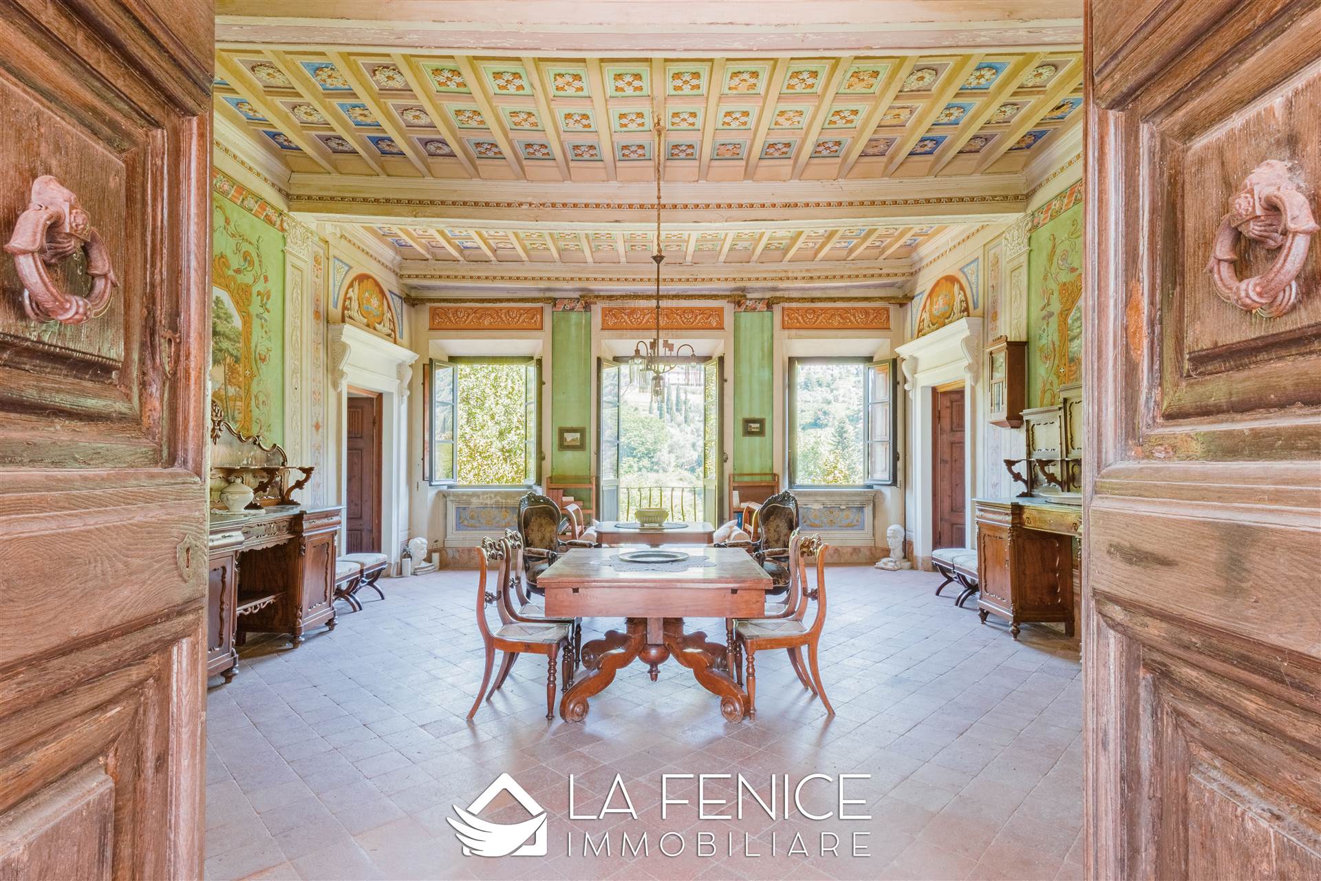 Villa a Camaiore con 20 locali di 790 m2 - Foto