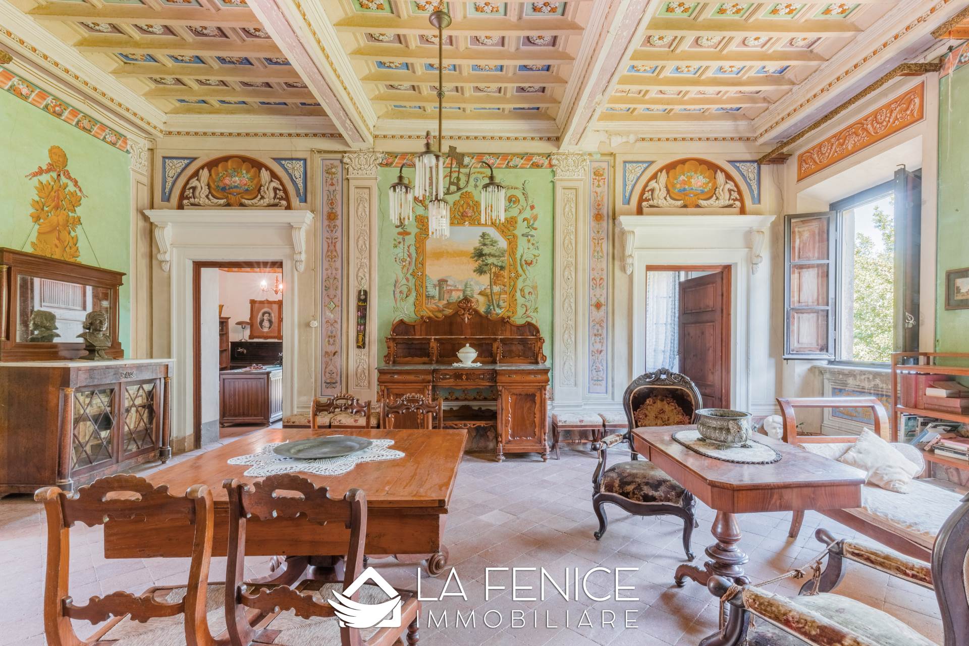 Villa a Camaiore con 20 locali di 790 m2 - Foto