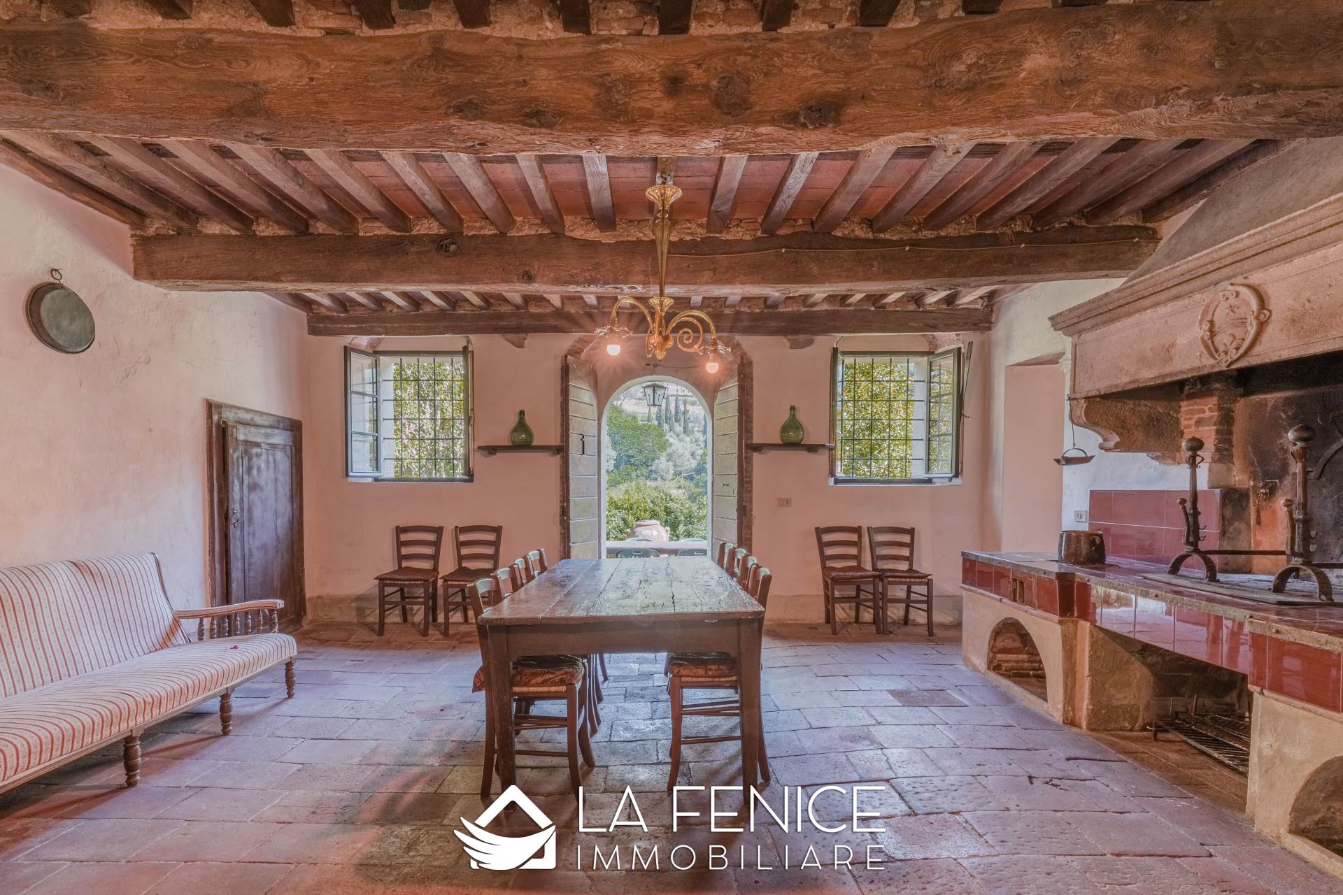 Villa a Camaiore con 20 locali di 790 m2 - Foto