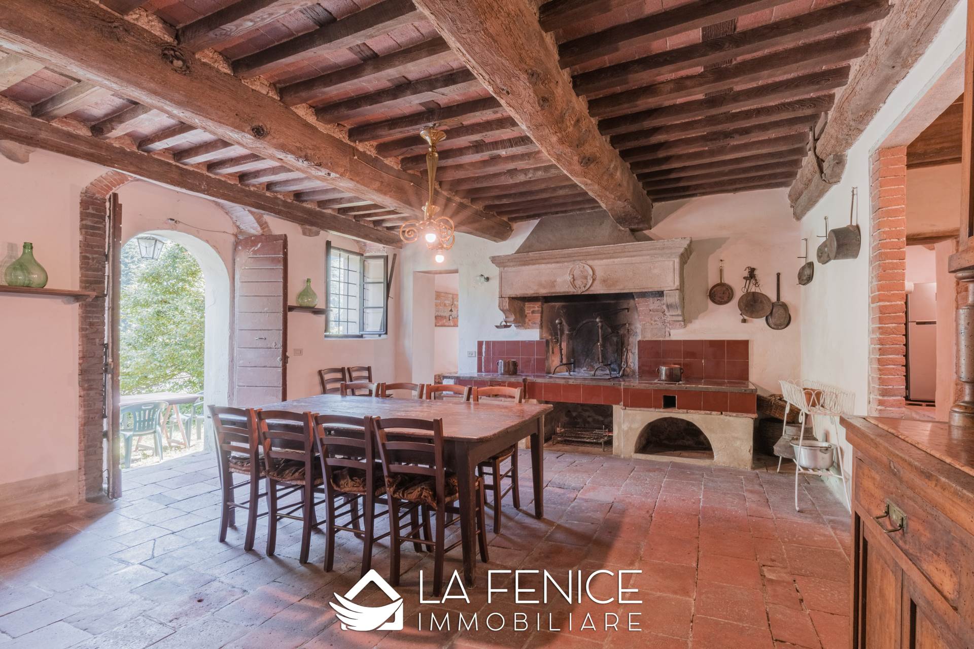 Villa a Camaiore con 20 locali di 790 m2 - Foto