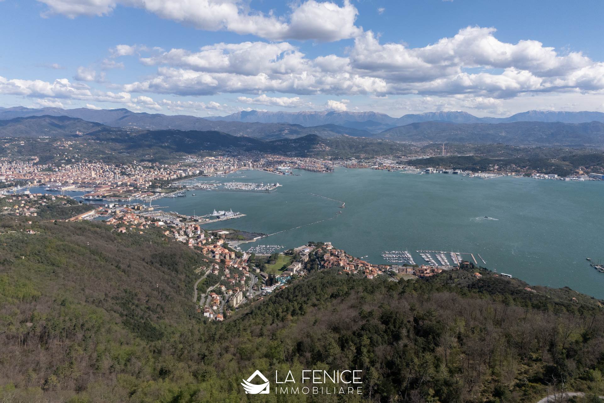 Rustico casale a Portovenere con 5 locali di 160 m2 - Foto