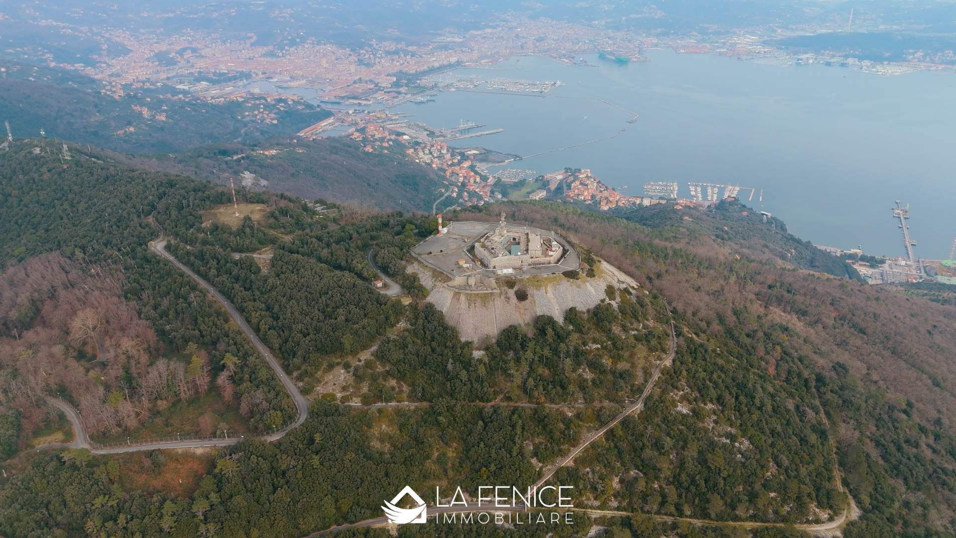 Rustico casale a Portovenere con 5 locali di 160 m2 - Foto