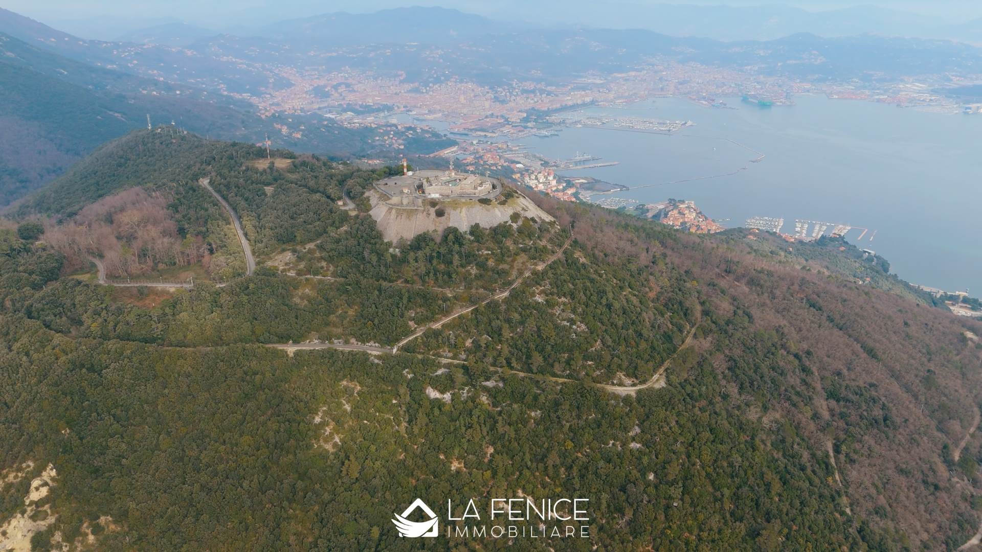 Rustico casale a Portovenere con 5 locali di 160 m2 - Foto