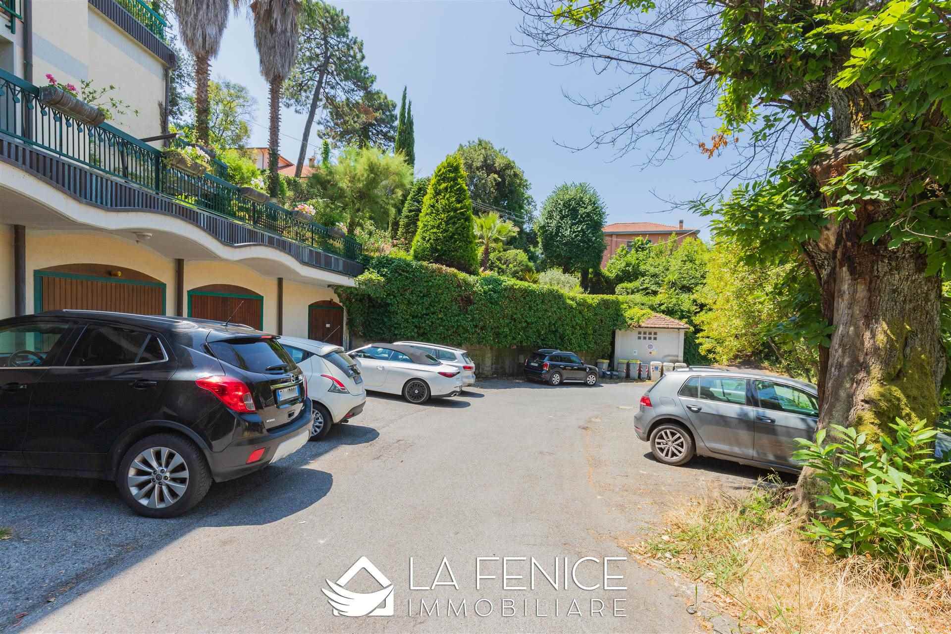 Appartamento a La spezia con 4 locali di 132 m2 - Foto Appartamento a La spezia con 4 locali di 132 m2 - Foto