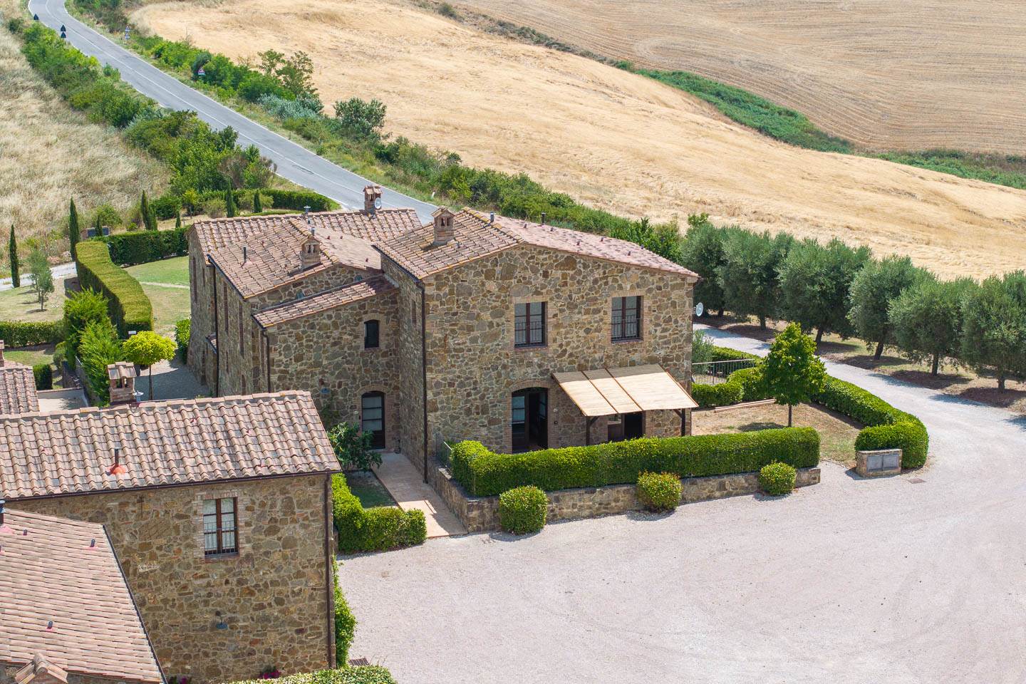 Rustico casale a Montalcino con 4 locali di 125 m2 - Foto