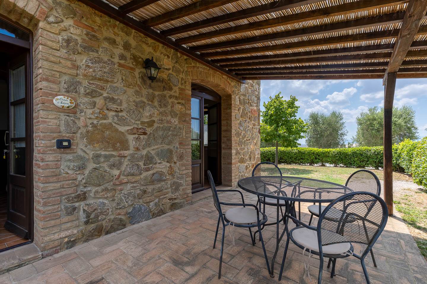 Rustico casale a Montalcino con 4 locali di 125 m2 - Foto