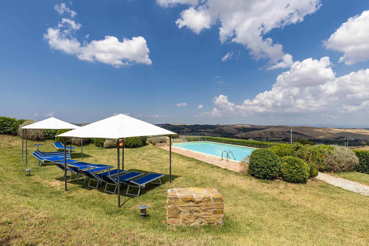 Rustico casale a Montalcino con 4 locali di 125 m2 - Foto