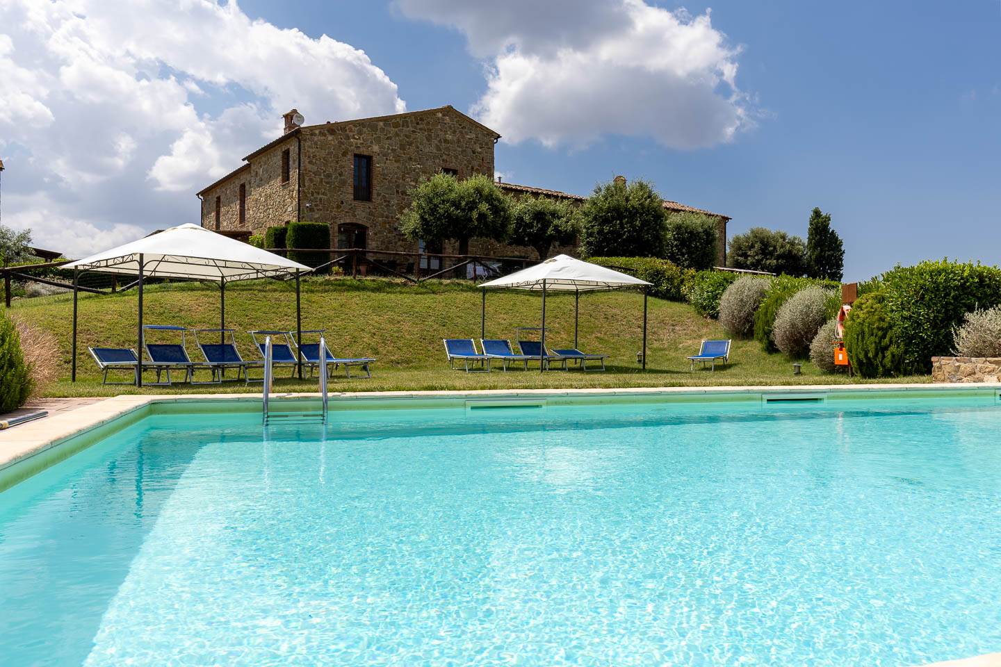 Rustico casale a Montalcino con 4 locali di 125 m2 - Foto