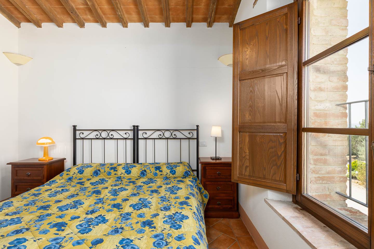 Rustico casale a Montalcino con 4 locali di 125 m2 - Foto