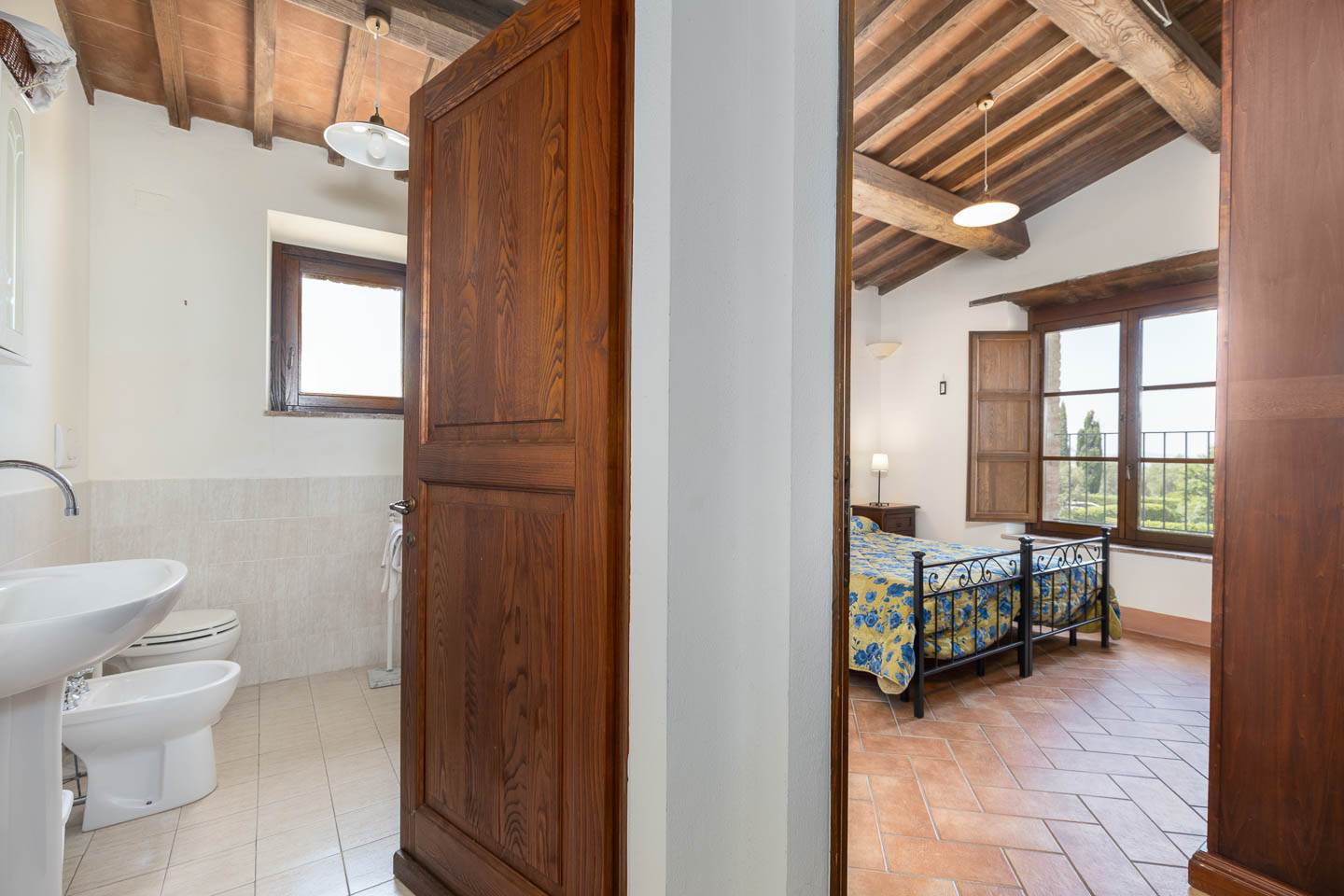 Rustico casale a Montalcino con 4 locali di 125 m2 - Foto