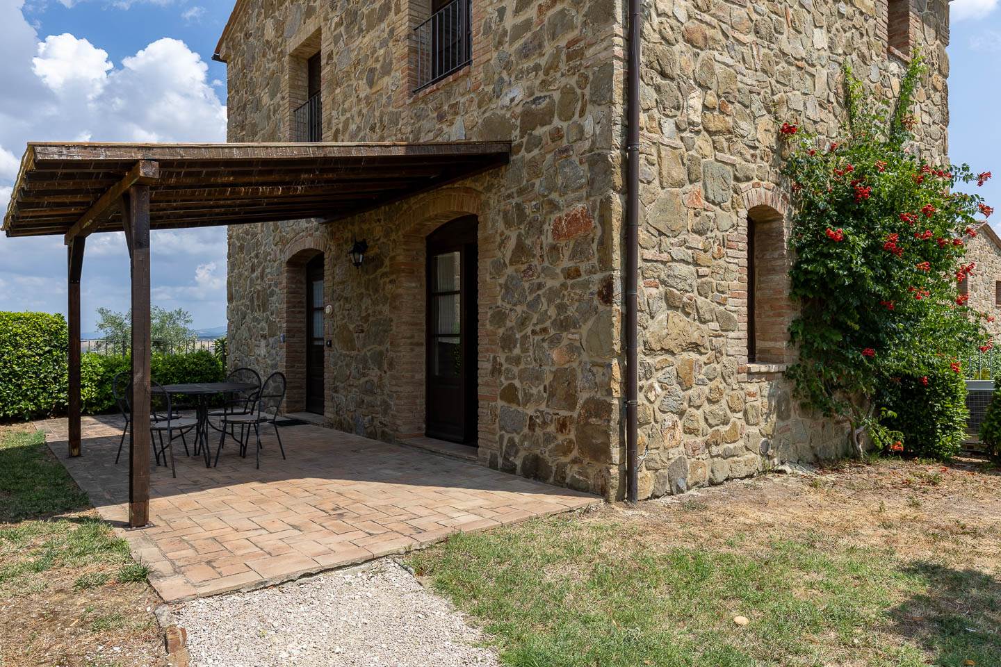 Rustico casale a Montalcino con 4 locali di 125 m2 - Foto