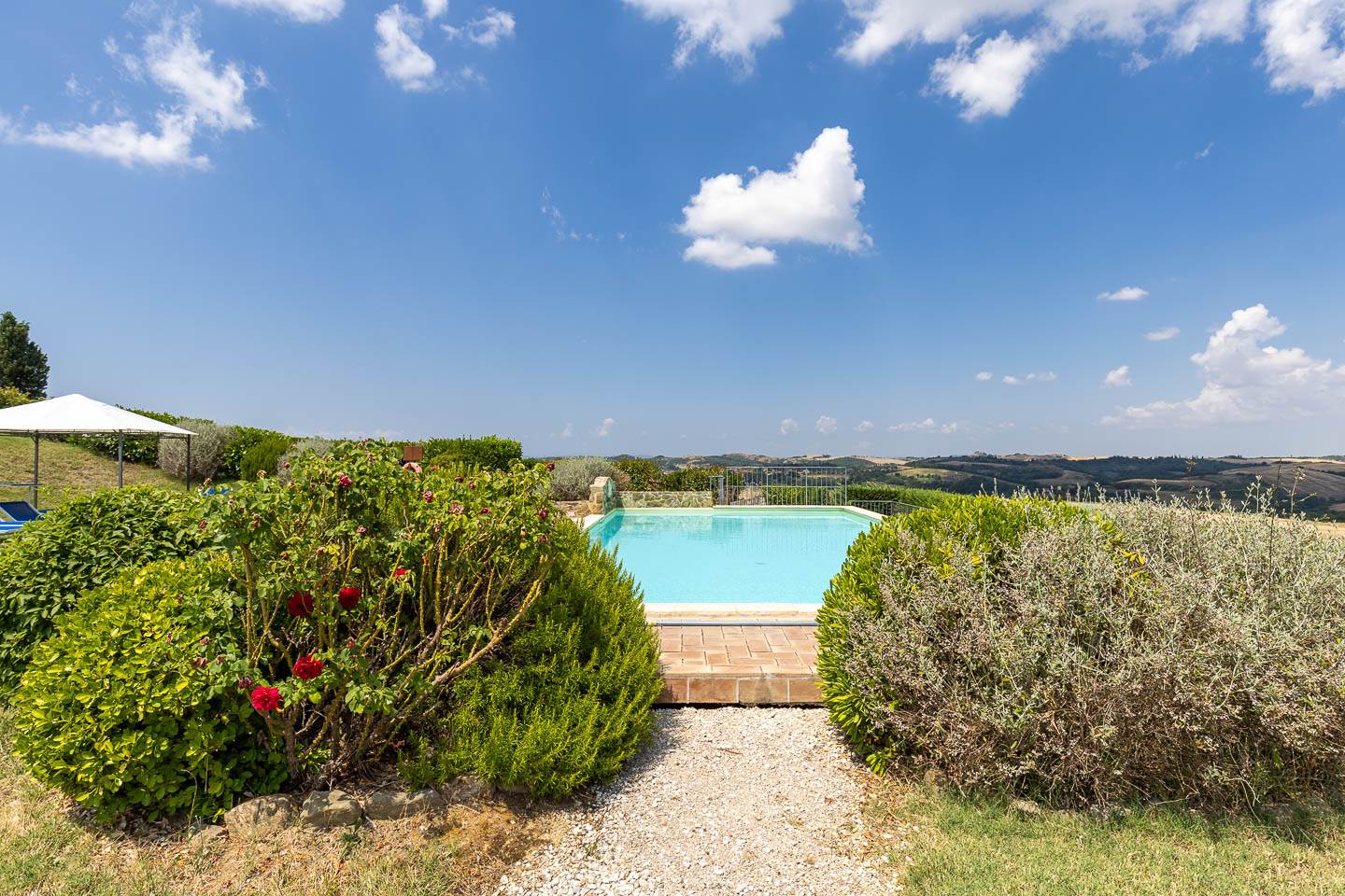 Rustico casale a Montalcino con 4 locali di 125 m2 - Foto