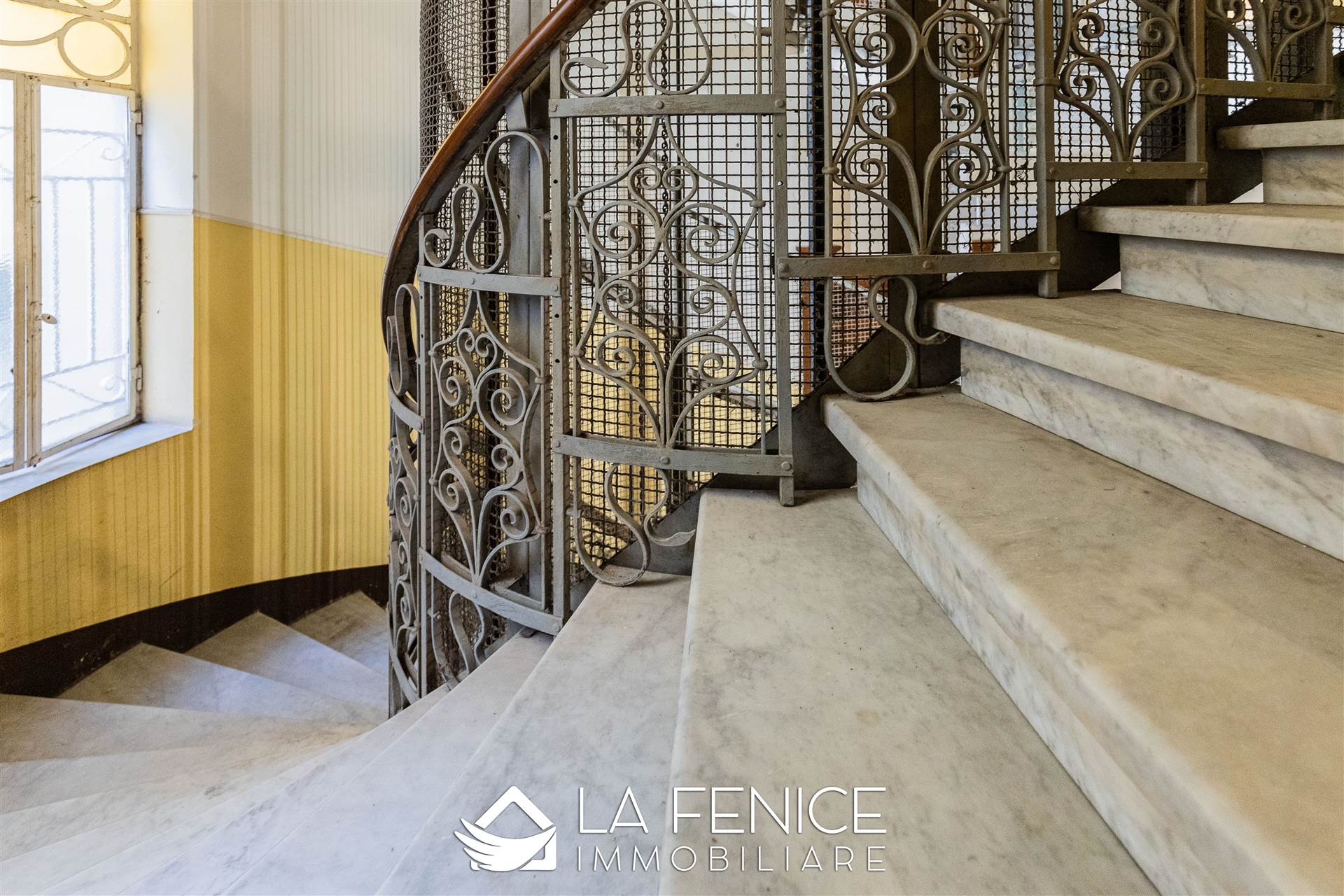 Appartamento a La spezia con 5 locali di 124 m2 - Foto