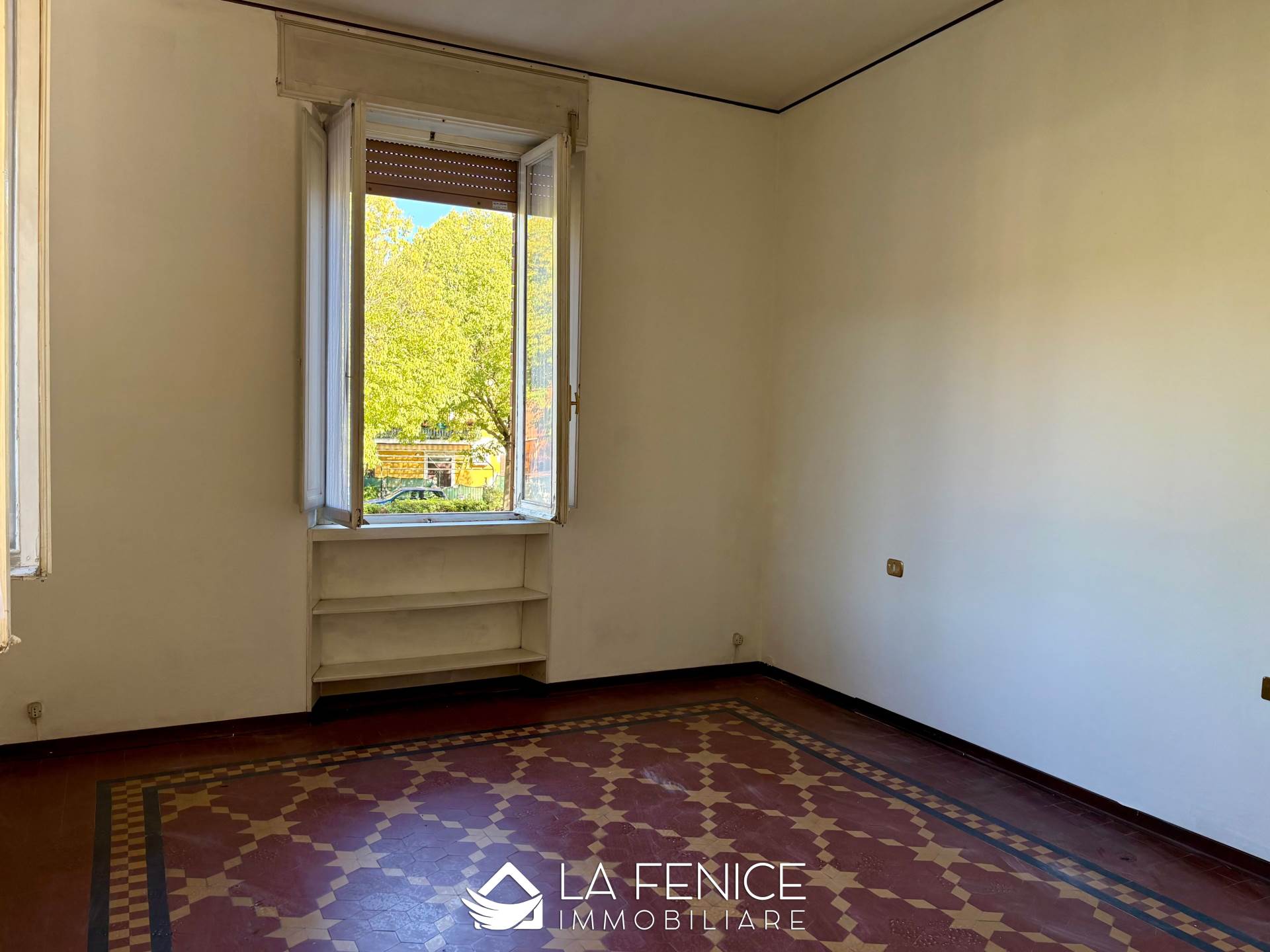 Appartamento a Sarzana con 5 locali di 118 m2 - Foto