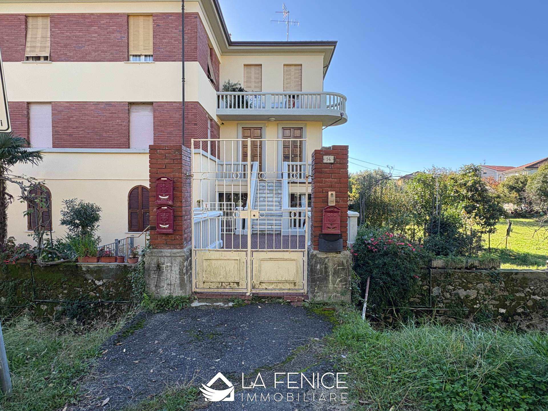 Appartamento a Sarzana con 5 locali di 118 m2 - Foto