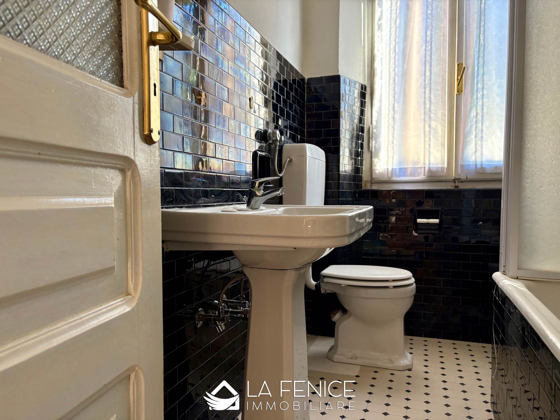 Appartamento a Sarzana con 5 locali di 118 m2 - Foto