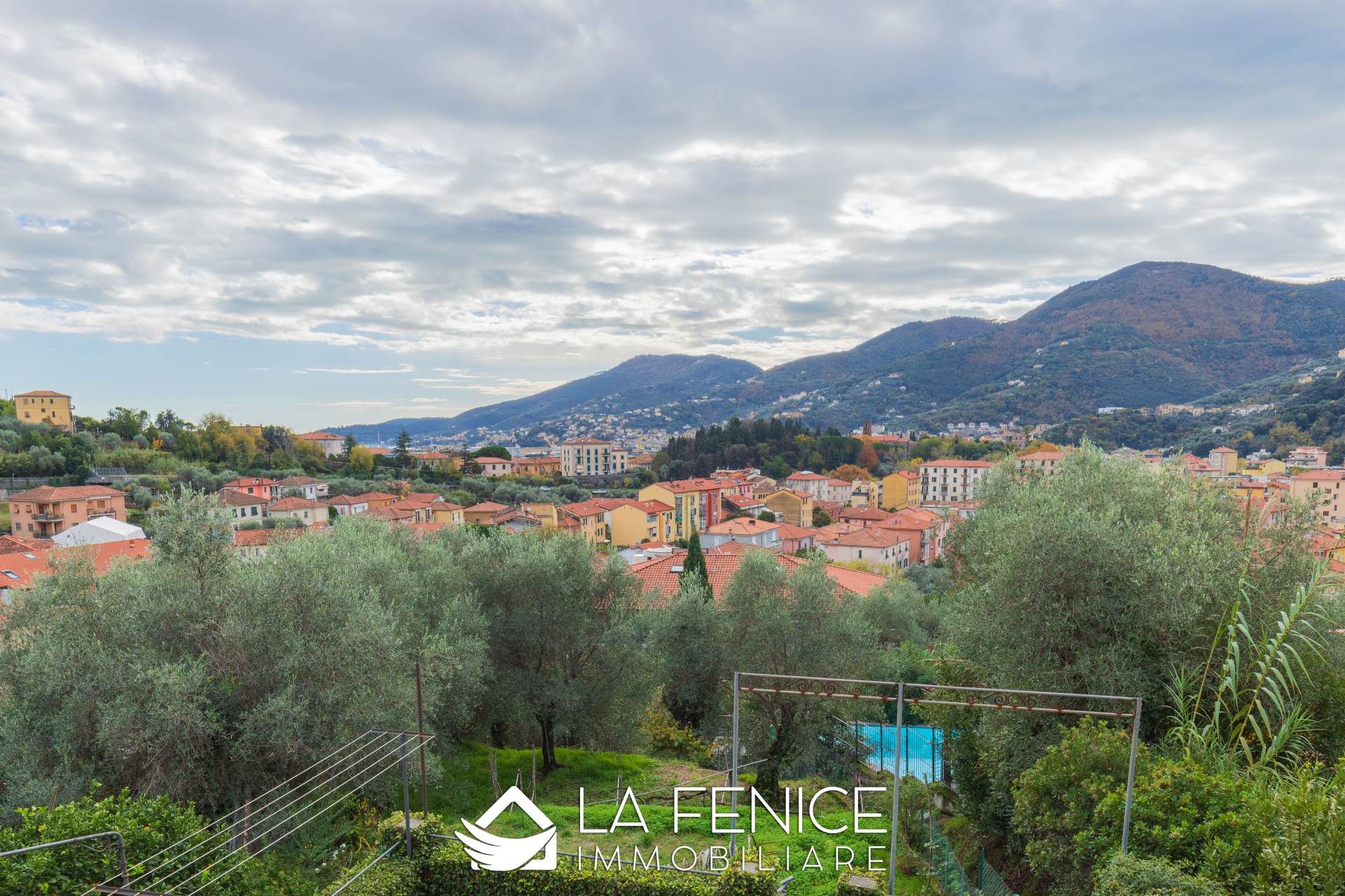 Appartamento a La spezia con 5 locali di 115 m2 - Foto Appartamento a La spezia con 5 locali di 115 m2 - Foto