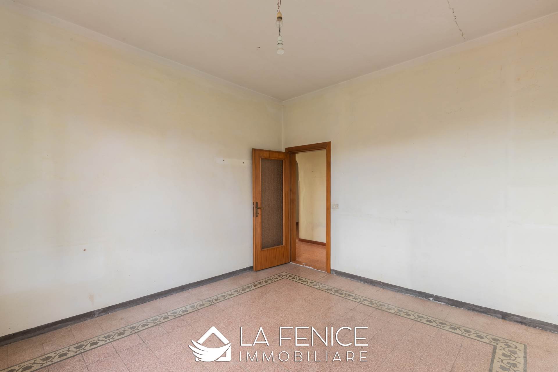 Appartamento a La spezia con 5 locali di 115 m2 - Foto Appartamento a La spezia con 5 locali di 115 m2 - Foto