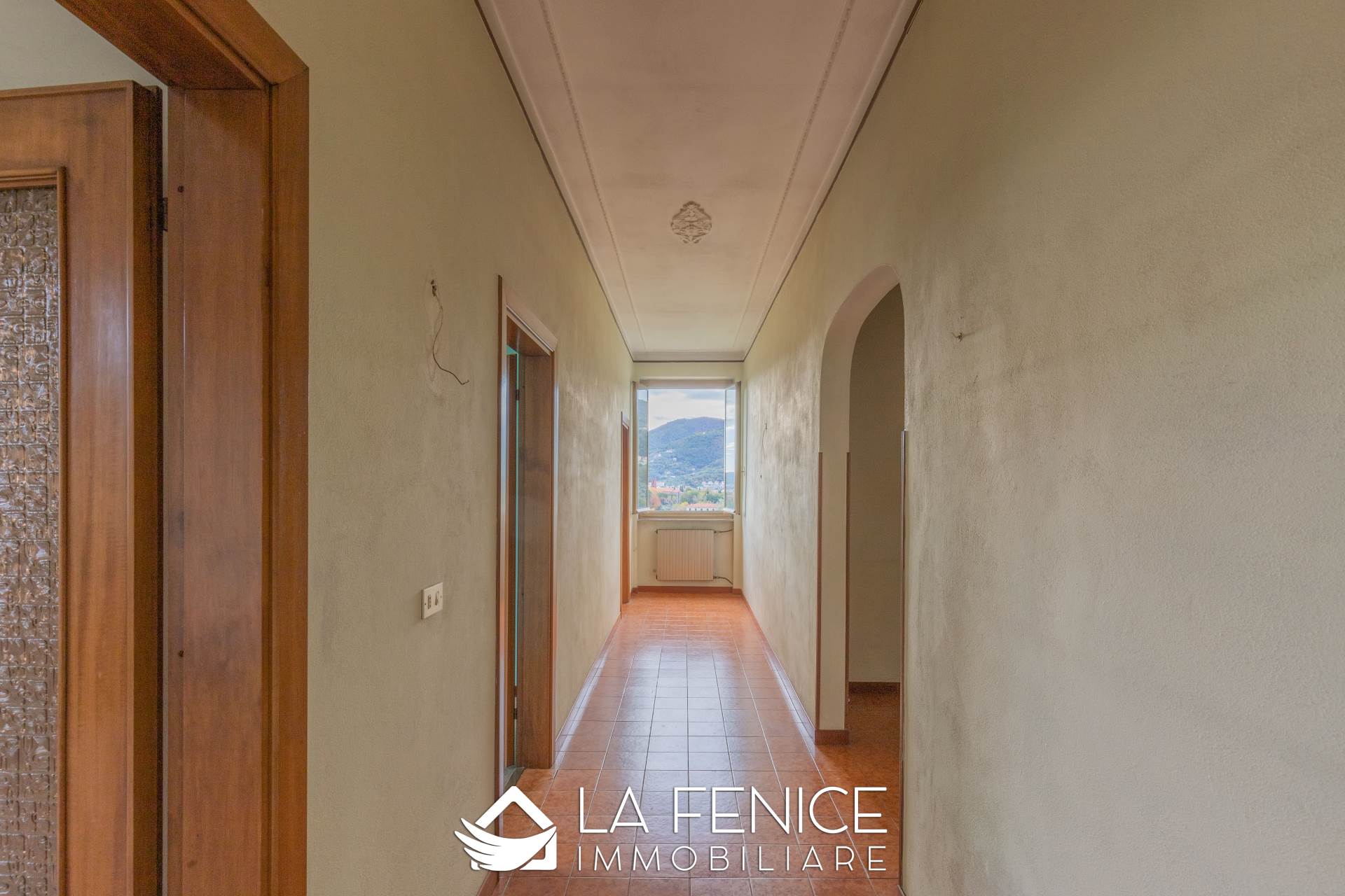 Appartamento a La spezia con 5 locali di 115 m2 - Foto Appartamento a La spezia con 5 locali di 115 m2 - Foto