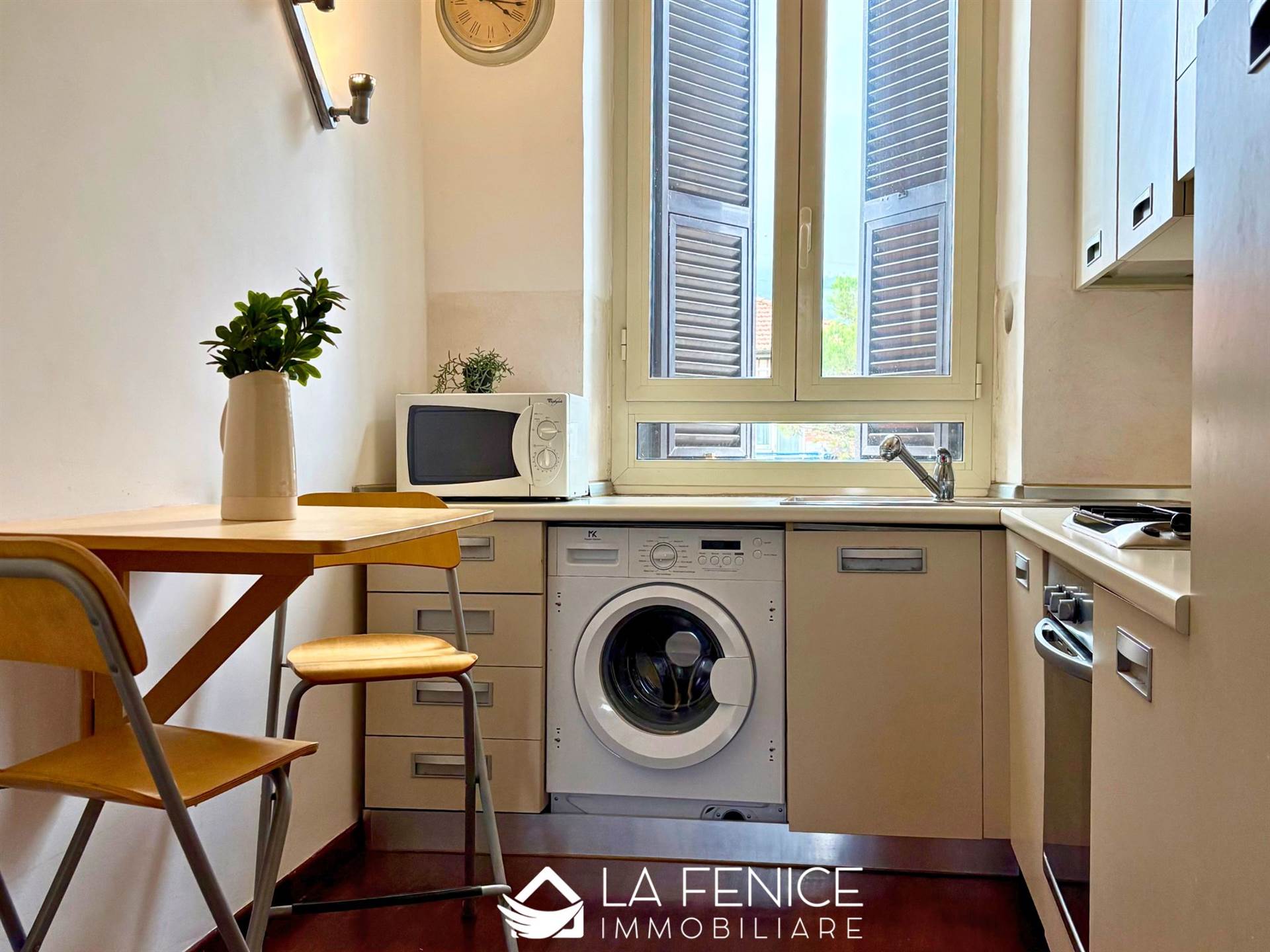 Appartamento a La spezia con 4 locali di 74 m2 - Foto Appartamento a La spezia con 4 locali di 74 m2 - Foto