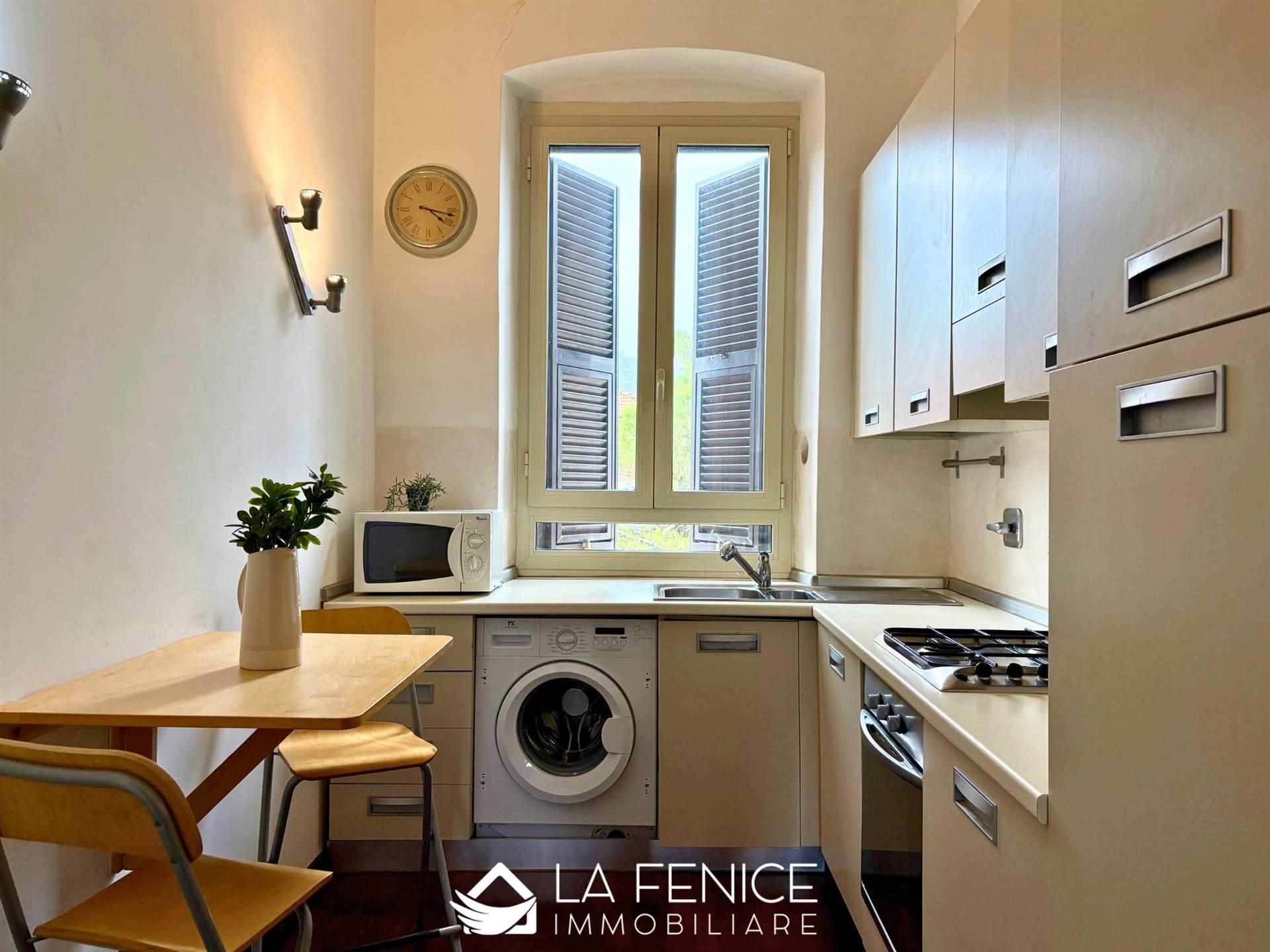 Appartamento a La spezia con 4 locali di 74 m2 - Foto Appartamento a La spezia con 4 locali di 74 m2 - Foto