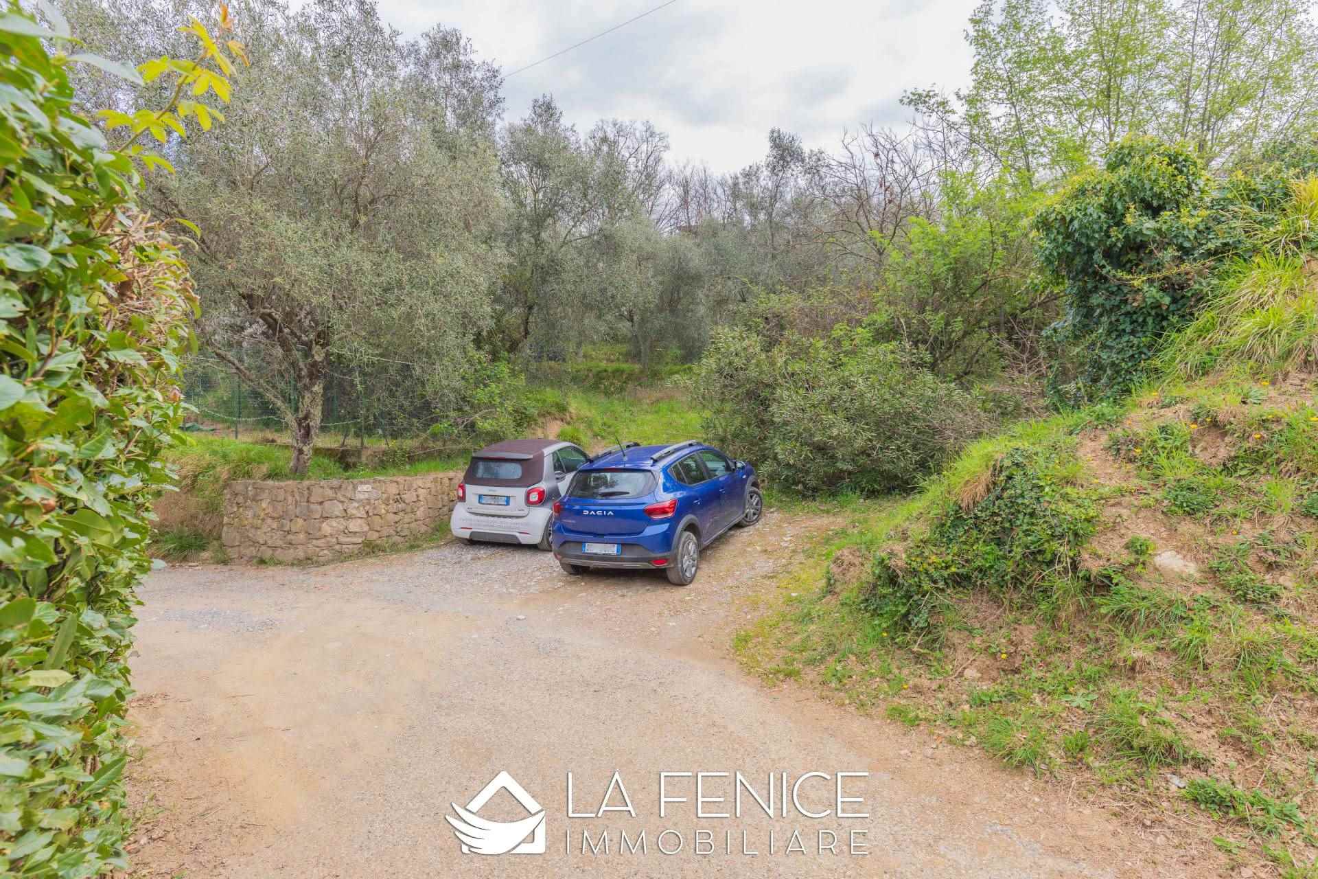 Villa a Vezzano ligure con 12 locali di 264 m2 - Foto