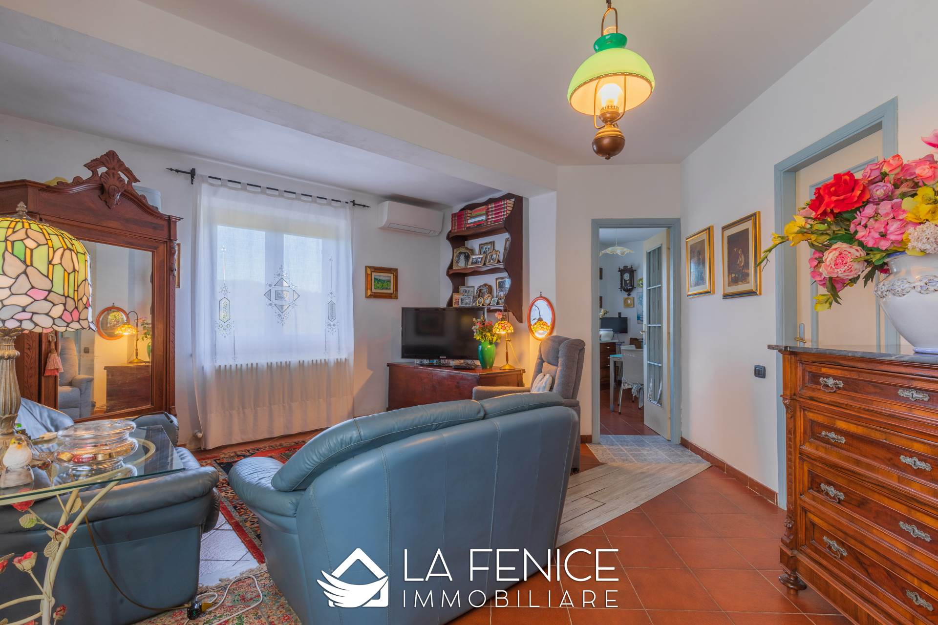 Villa a Vezzano ligure con 12 locali di 264 m2 - Foto