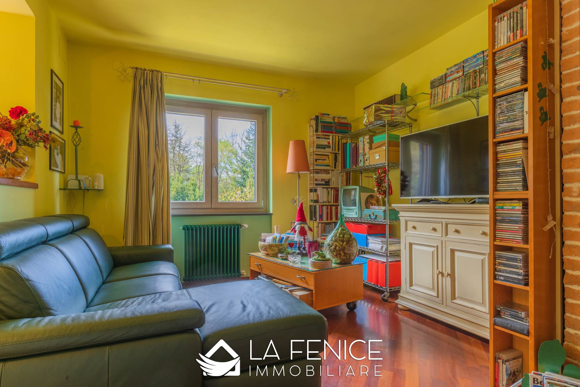 Villa a Vezzano ligure con 12 locali di 264 m2 - Foto