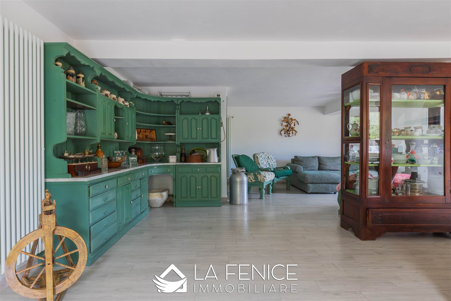 Villa a Vezzano ligure con 12 locali di 264 m2 - Foto