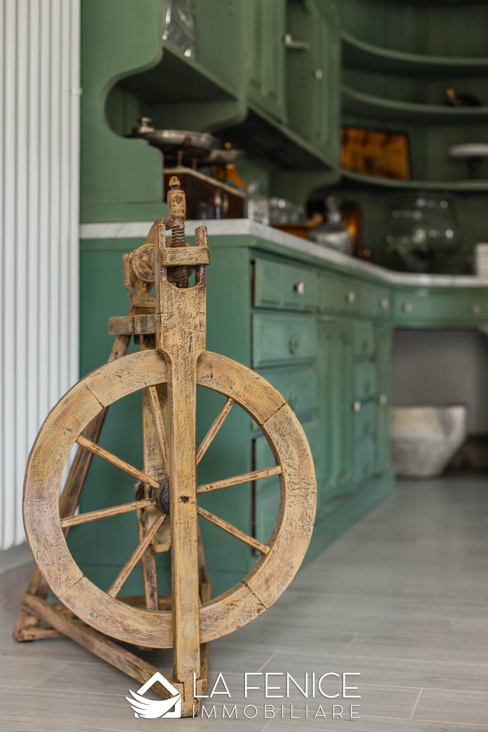 Villa a Vezzano ligure con 12 locali di 264 m2 - Foto