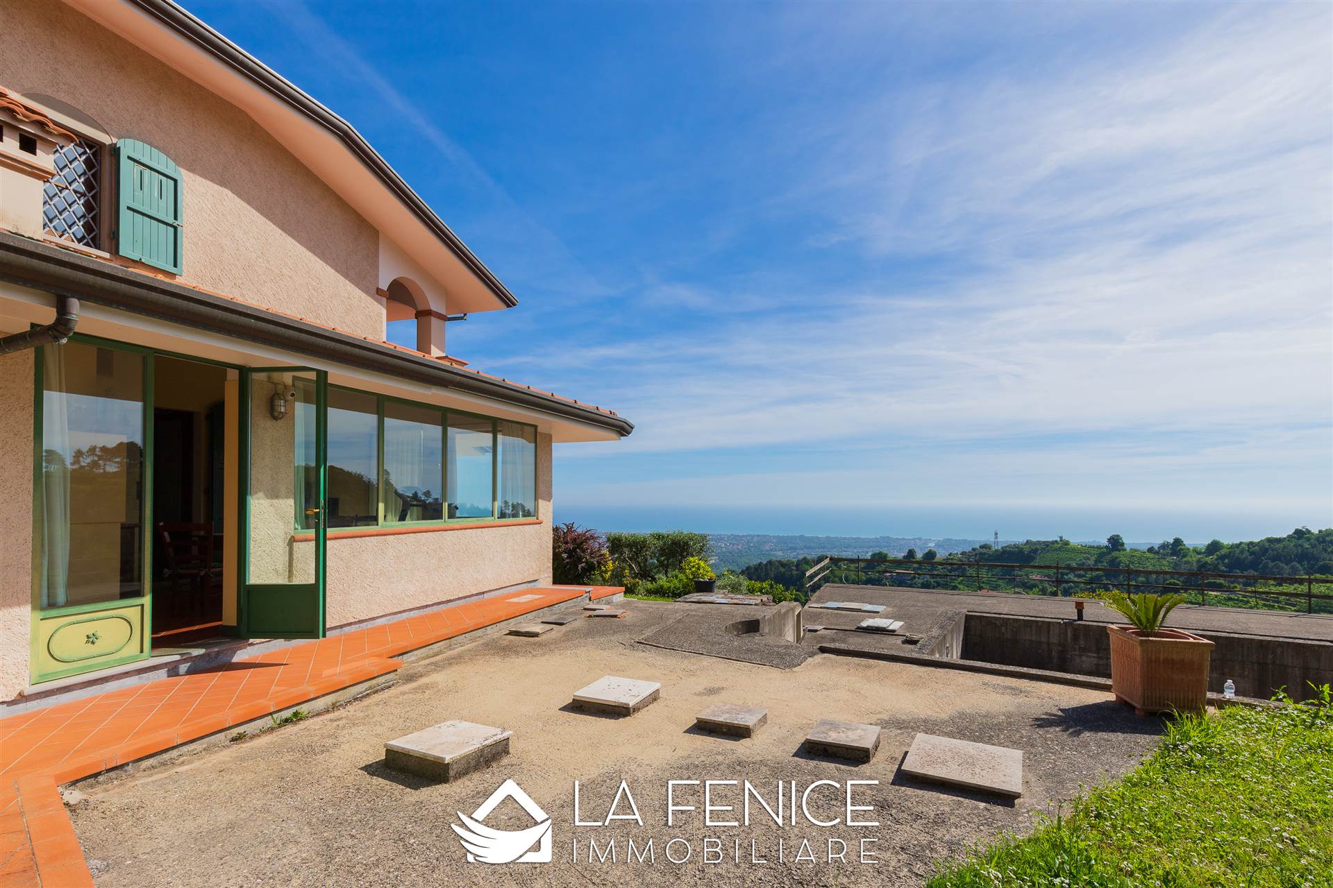 Villa a Montignoso con 8 locali di 400 m2 - Foto