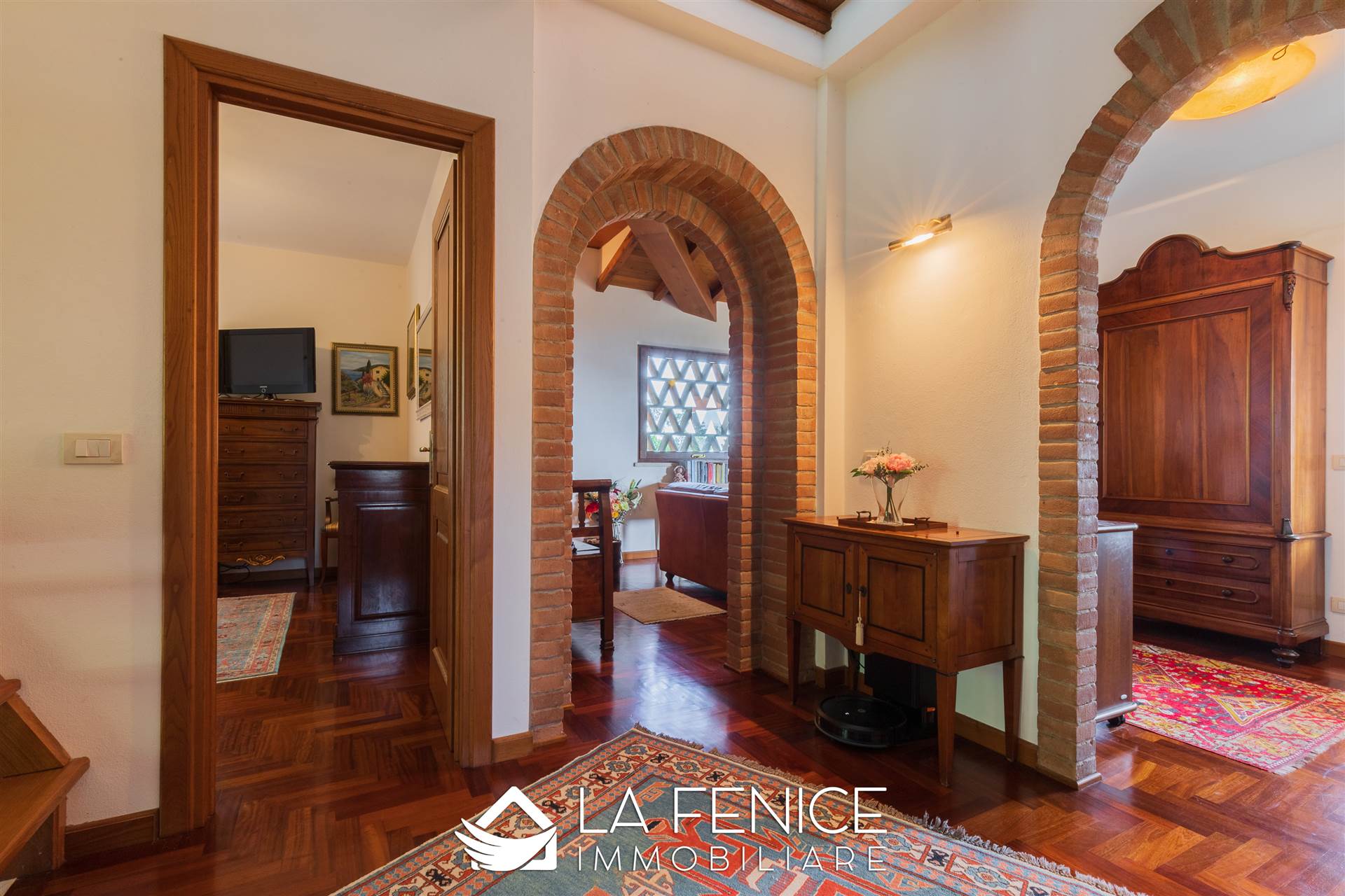 Villa a Montignoso con 8 locali di 400 m2 - Foto