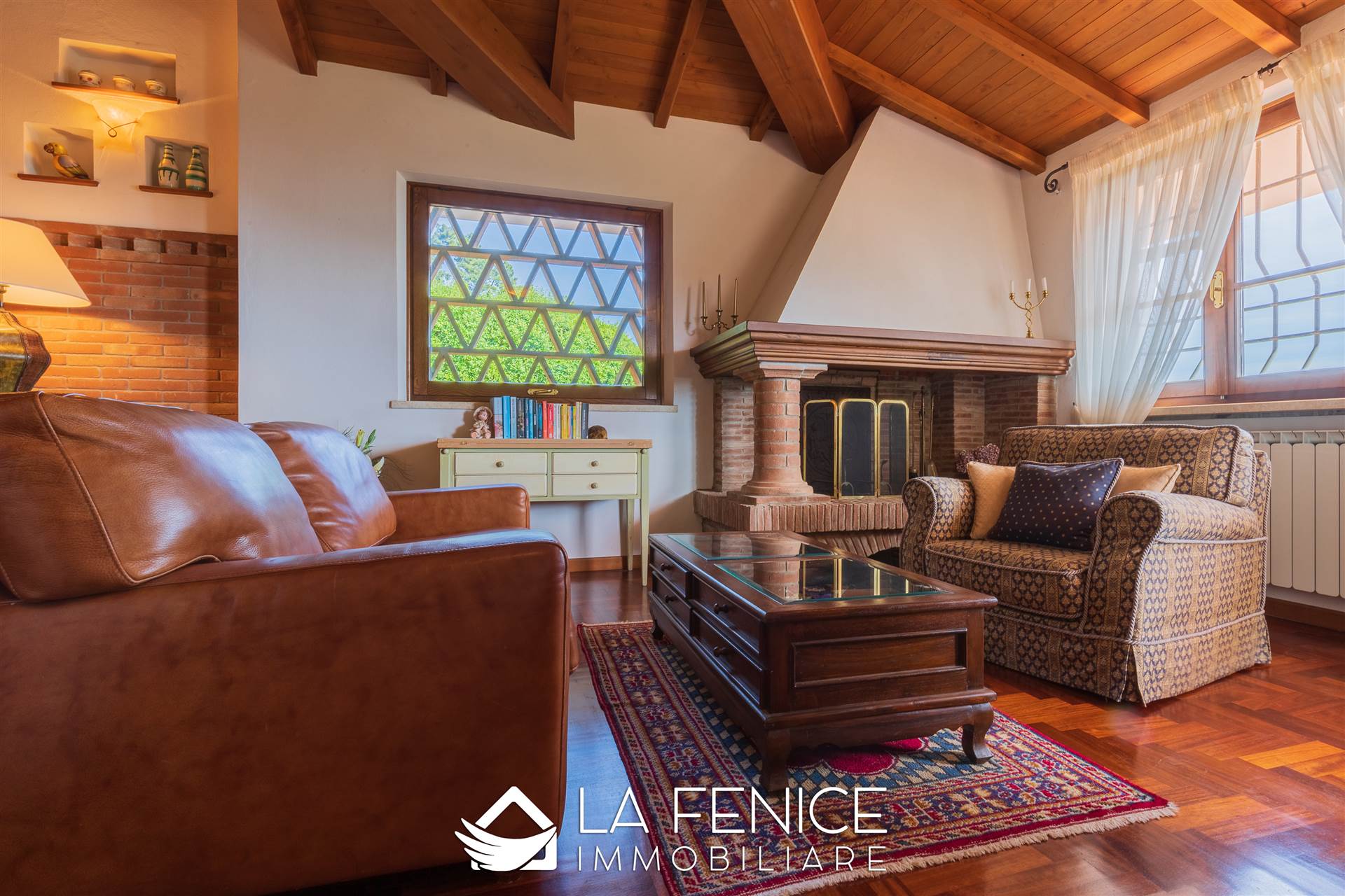 Villa a Montignoso con 8 locali di 400 m2 - Foto