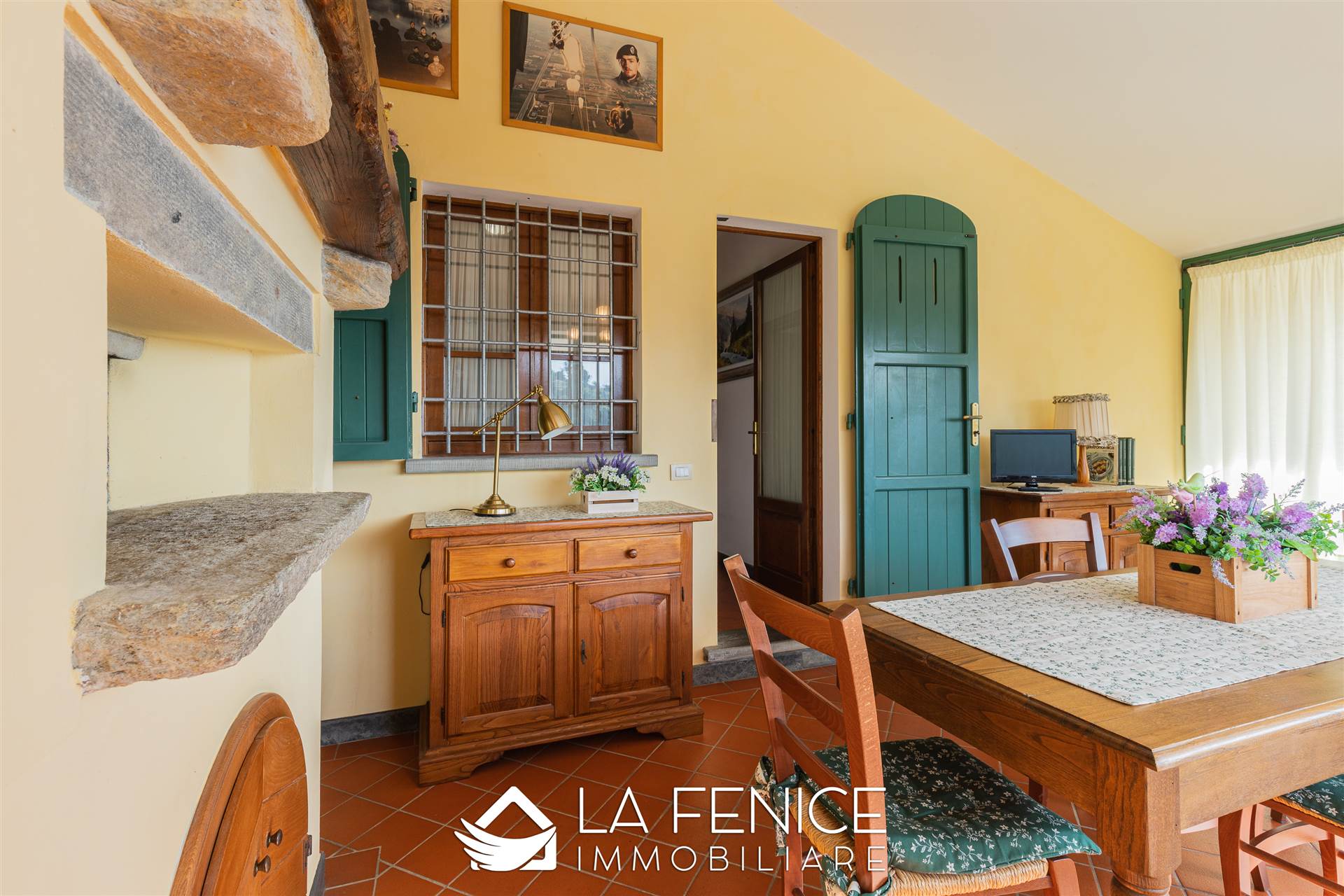 Villa a Montignoso con 8 locali di 400 m2 - Foto