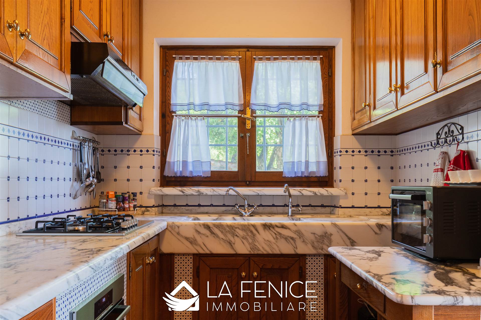 Villa a Montignoso con 8 locali di 400 m2 - Foto