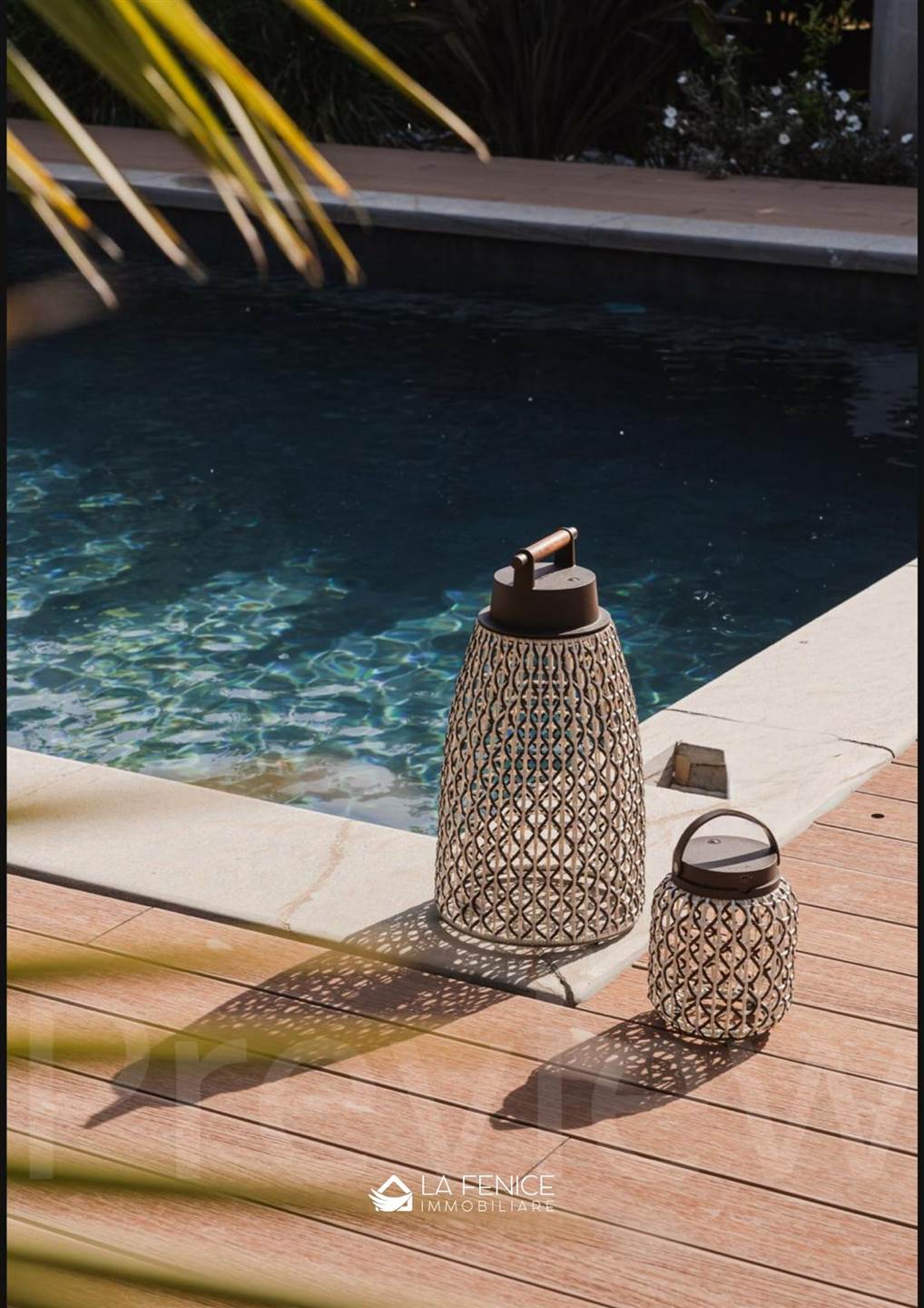 Villa a Montignoso con 7 locali di 236 m2 - Foto