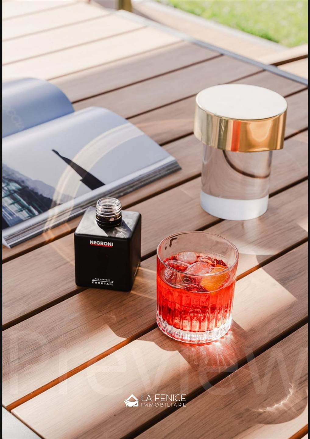 Villa a Montignoso con 7 locali di 236 m2 - Foto