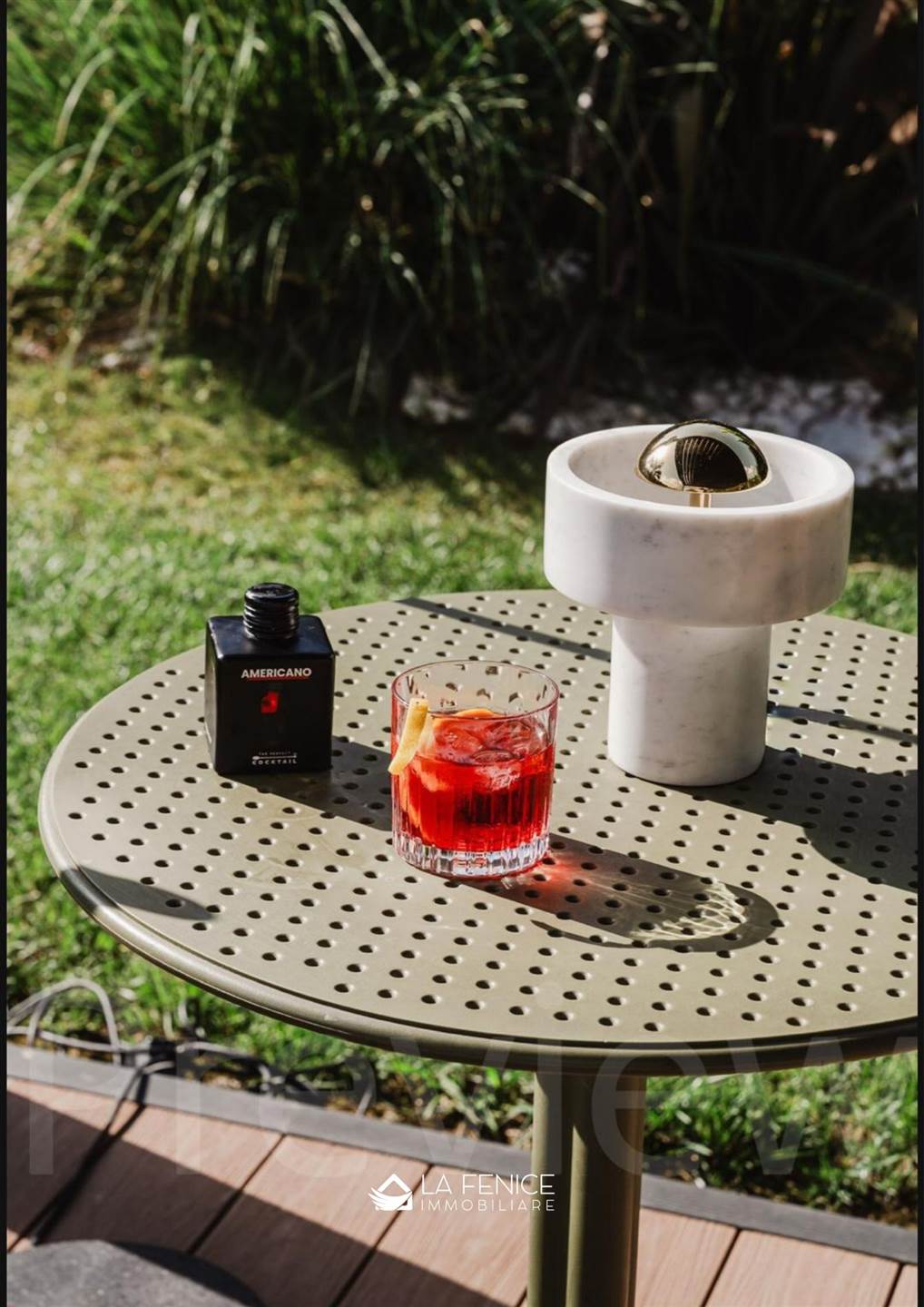 Villa a Montignoso con 7 locali di 236 m2 - Foto